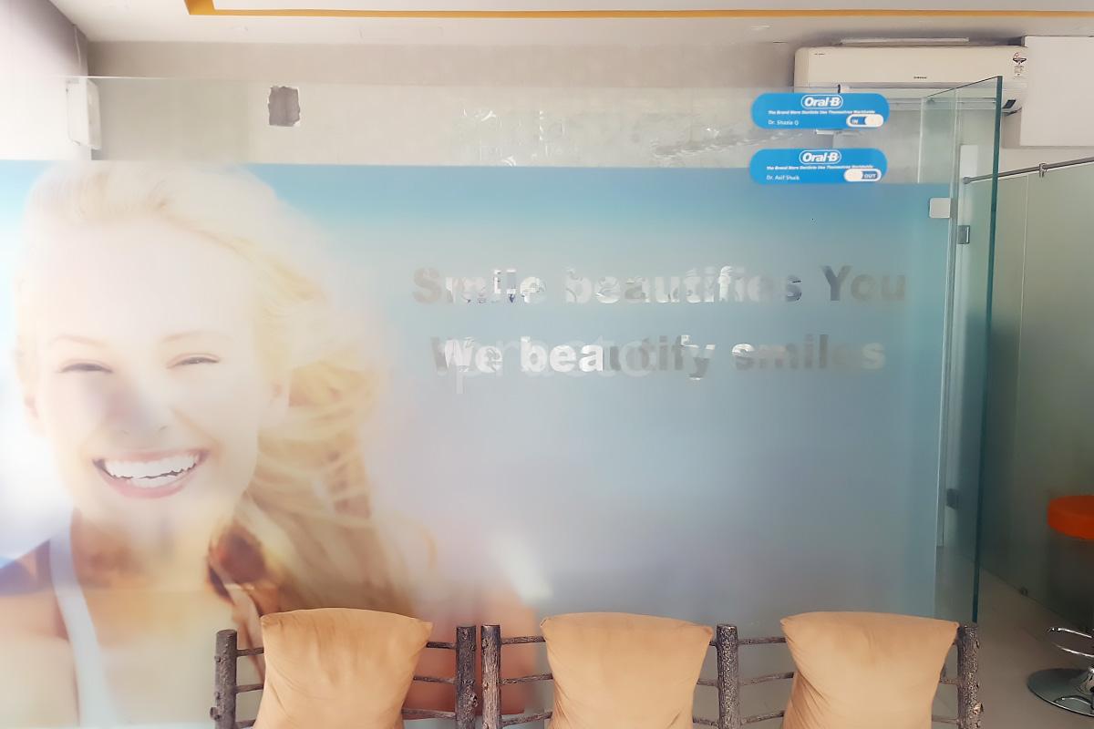 Entrance at 32 Dental Reasons Bellandur Bangalore