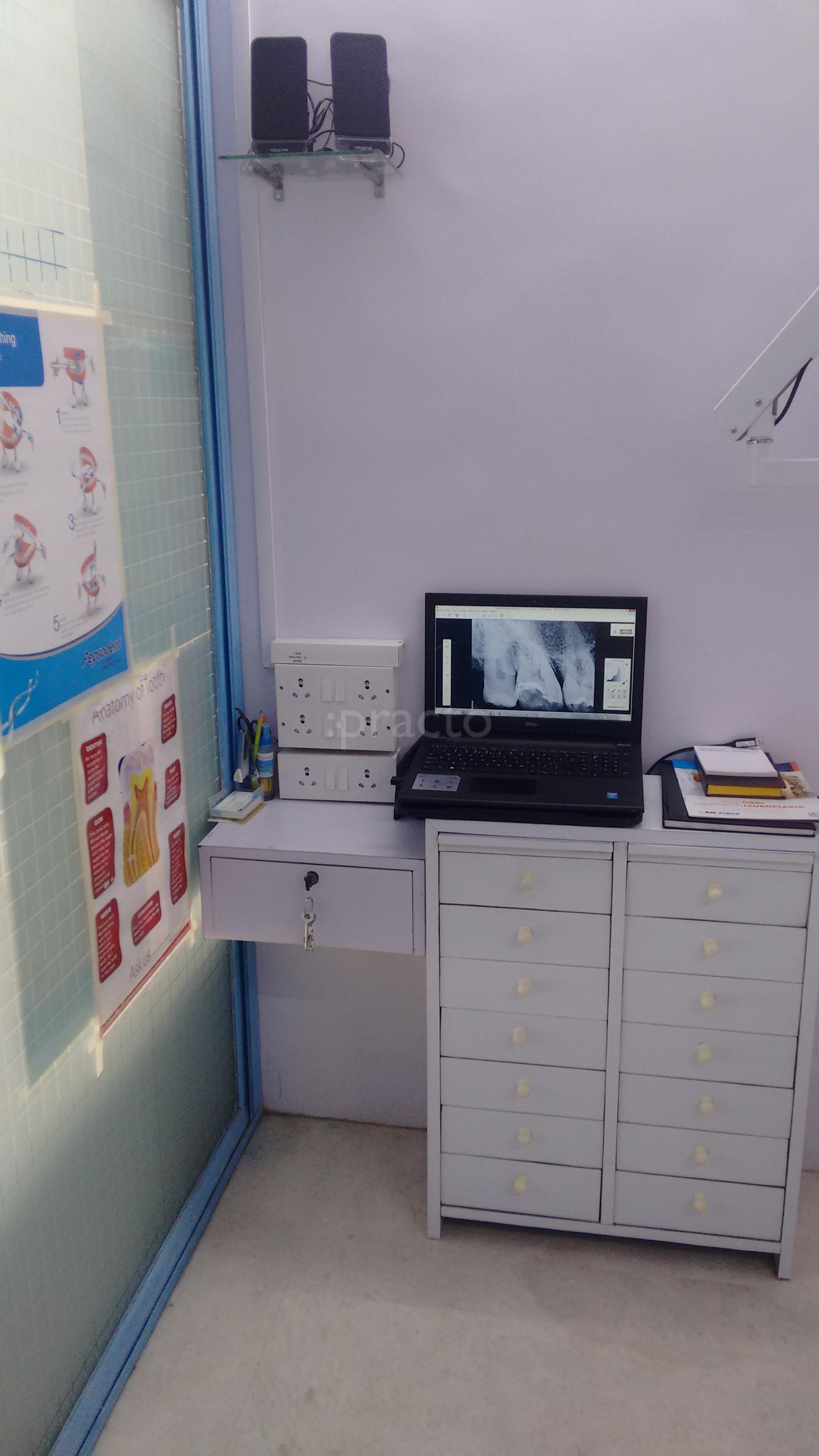 Testing Area at 32 Gems Dental Clinic Kandivali East Mumbai