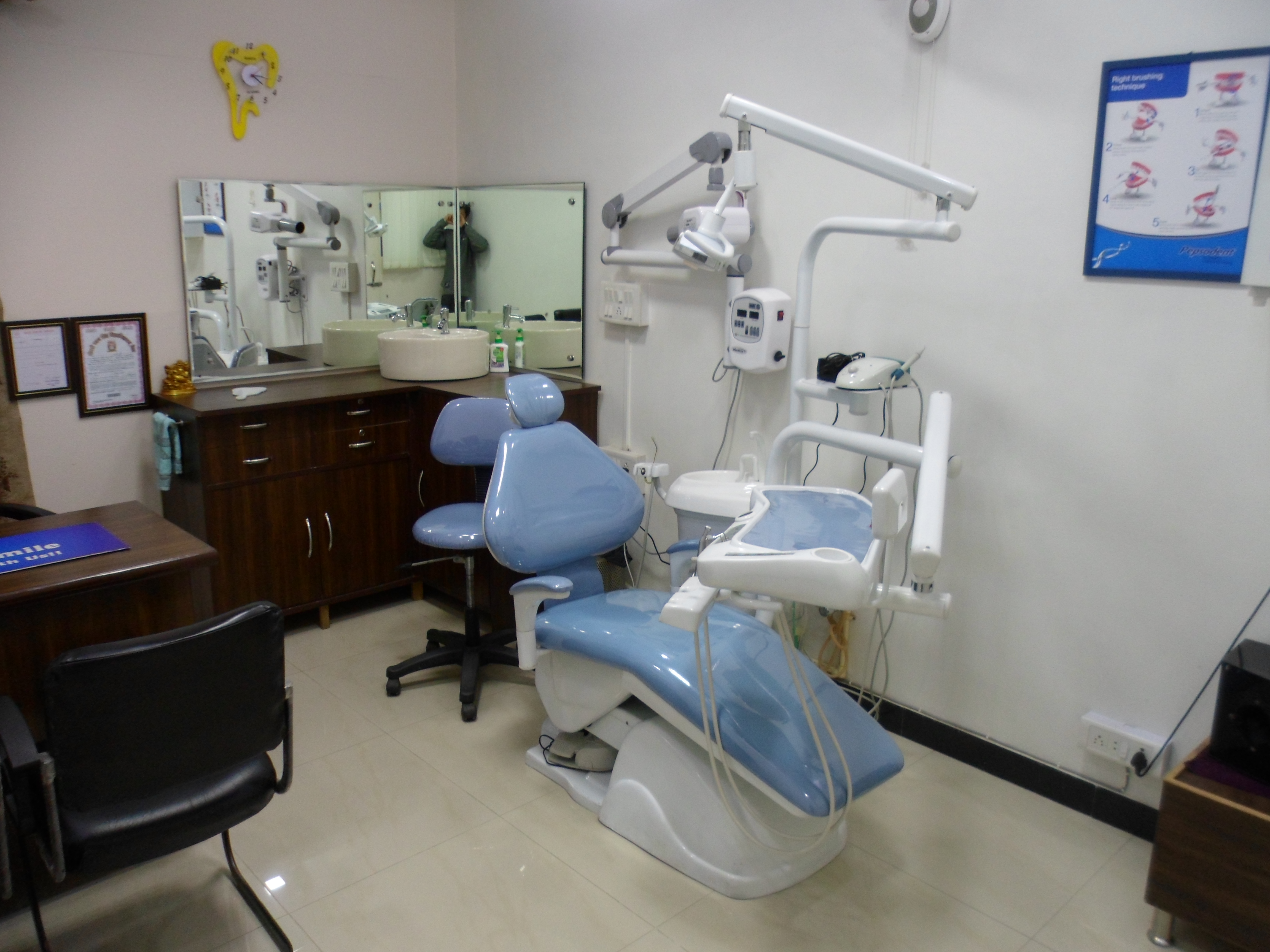 Dr. Bedi's Dent 'O' Care Rohini Sector 7 Delhi