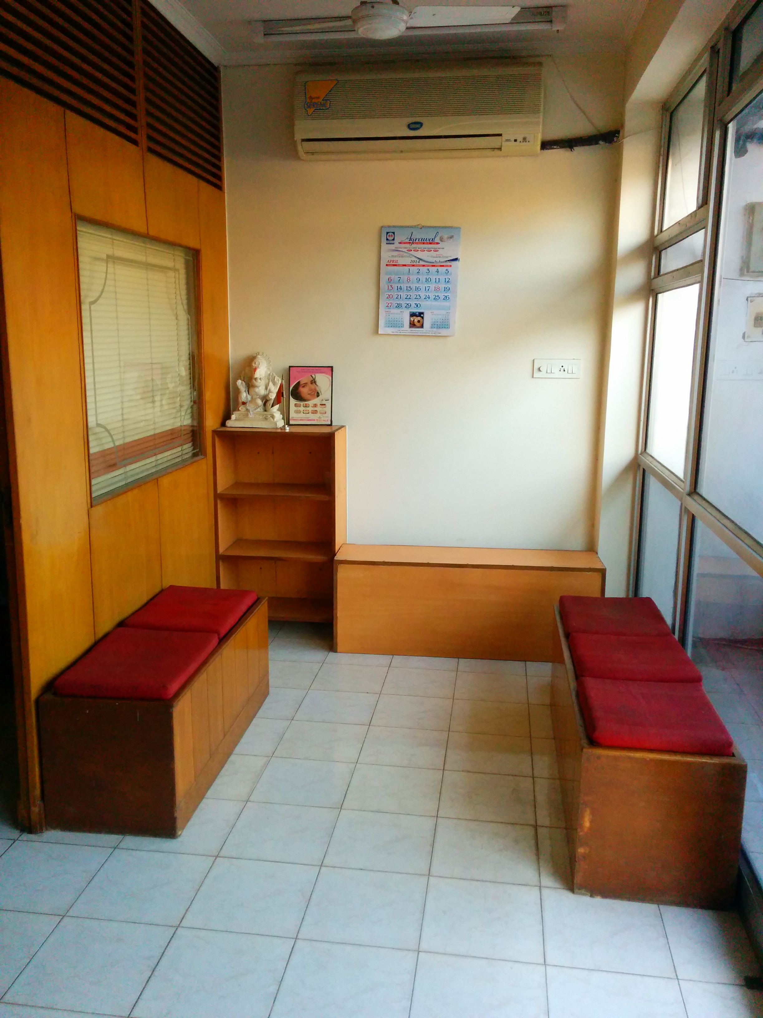 Waiting Area at Shanti Dental Care Govindpuri Delhi