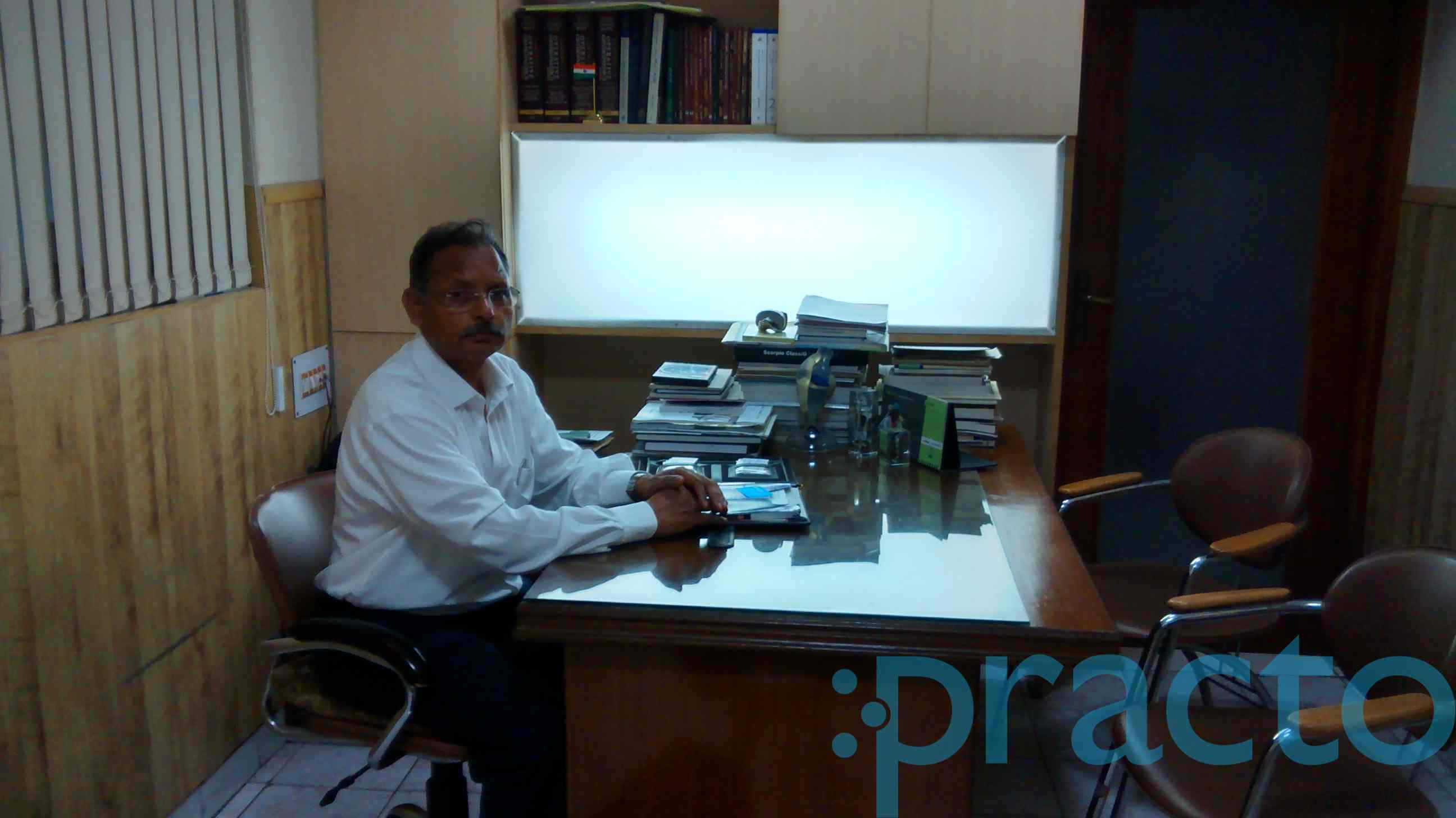 Spine Joint Replacement And Fracture Clinic Shahdara Delhi