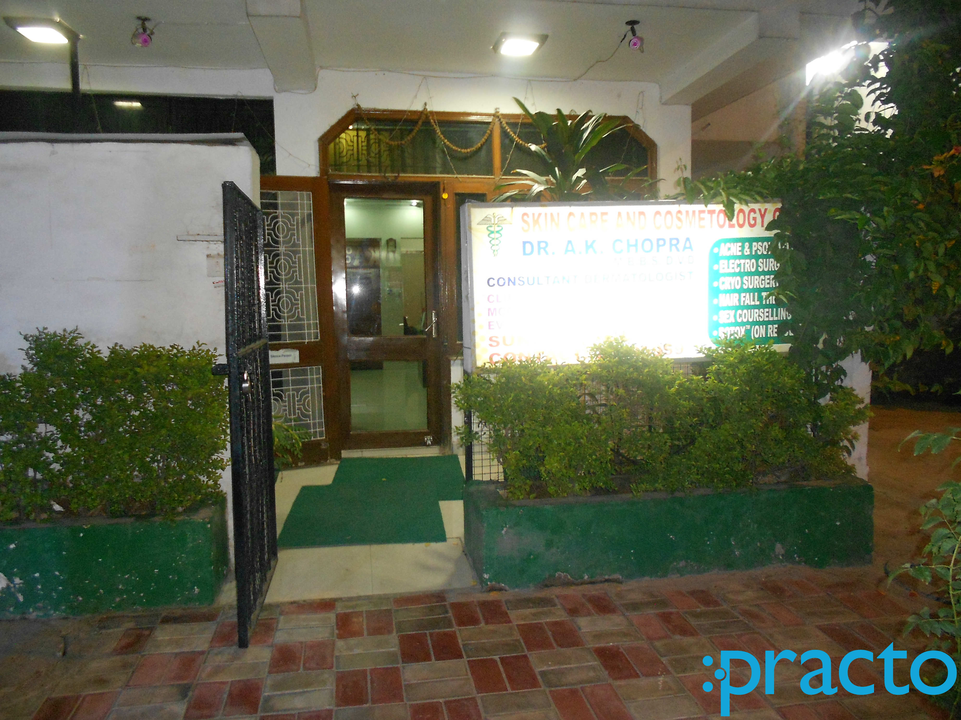 Chopra Skin & Dental Clinic Janakpuri Delhi