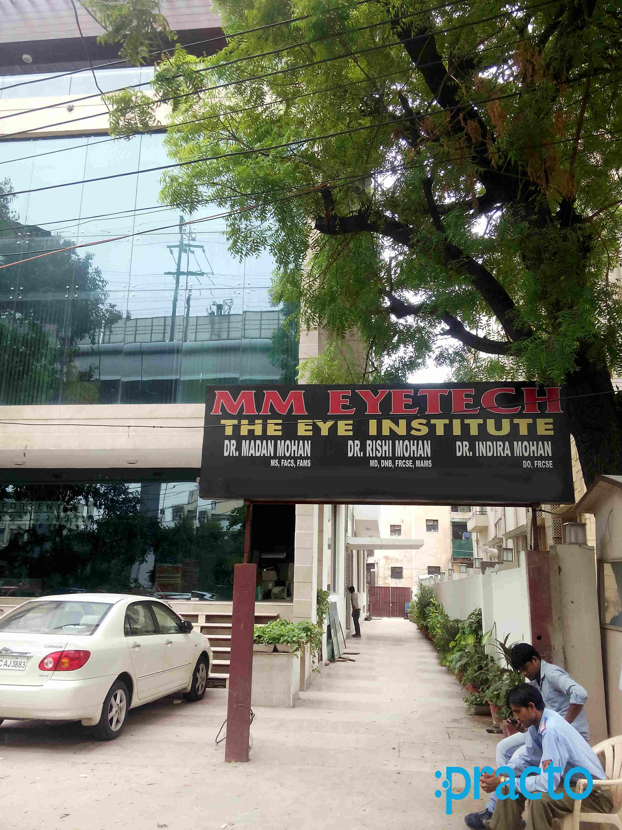 M M Eyetech Institute Lajpat Nagar Delhi
