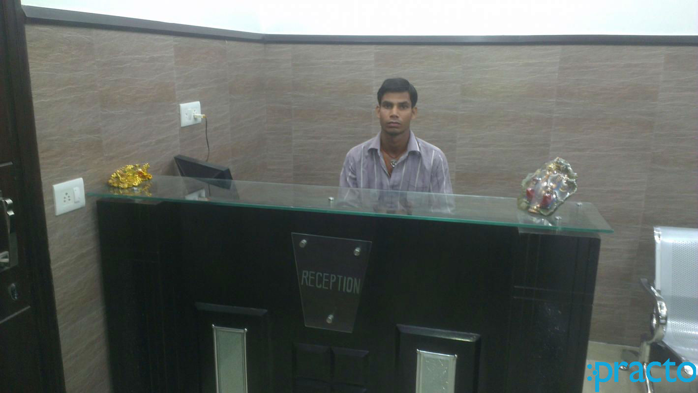 Gianna Dental Clinic Model Town Delhi
