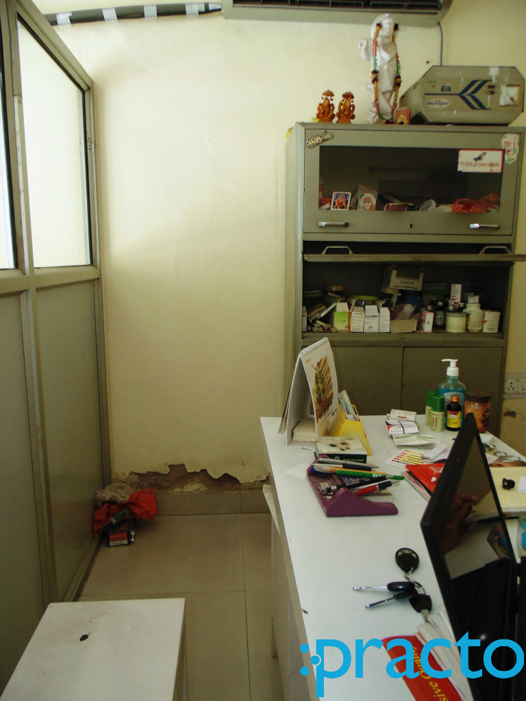 Chopra Clinic Vikas Puri Delhi
