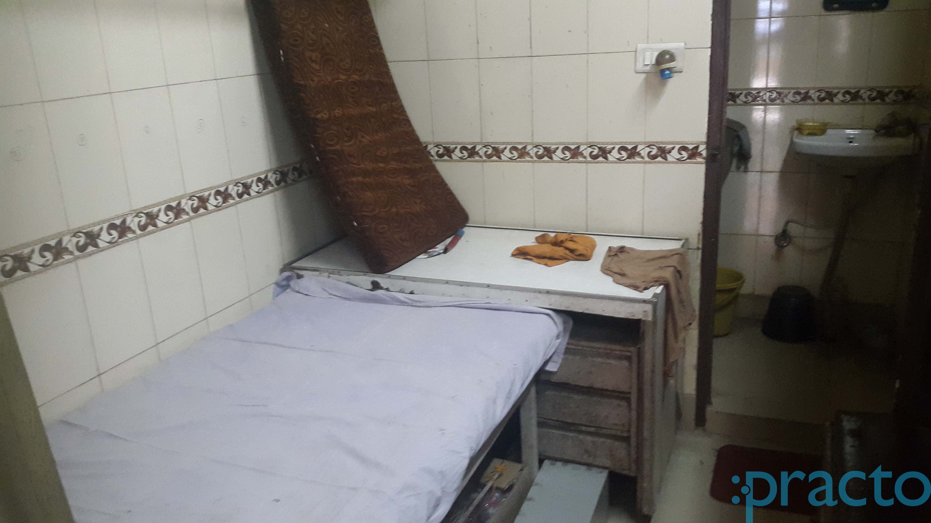Alok Clinic Krishna Nagar Delhi