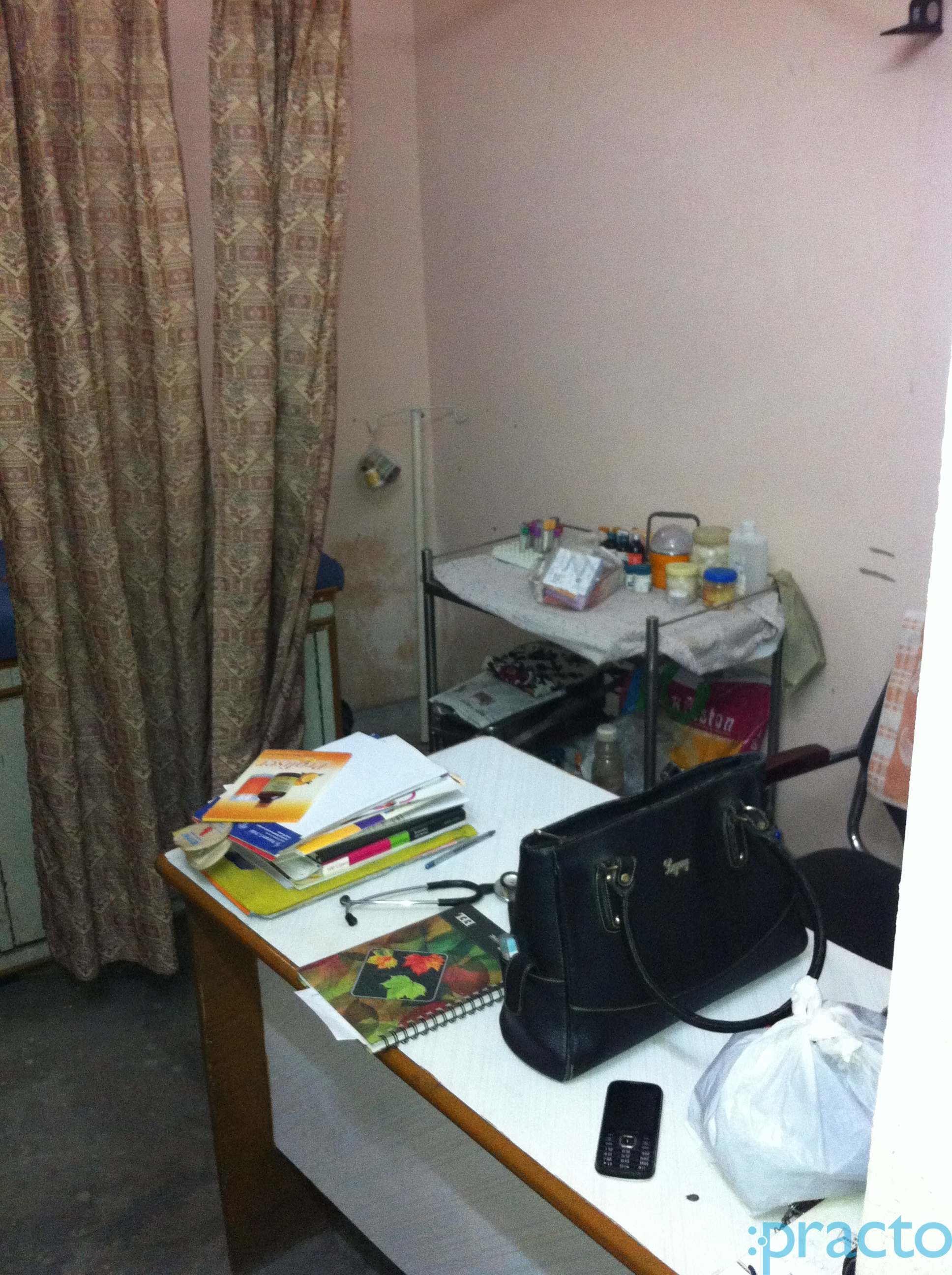 Dr.Poonam S.Jindal Clinic Sector 73 Noida