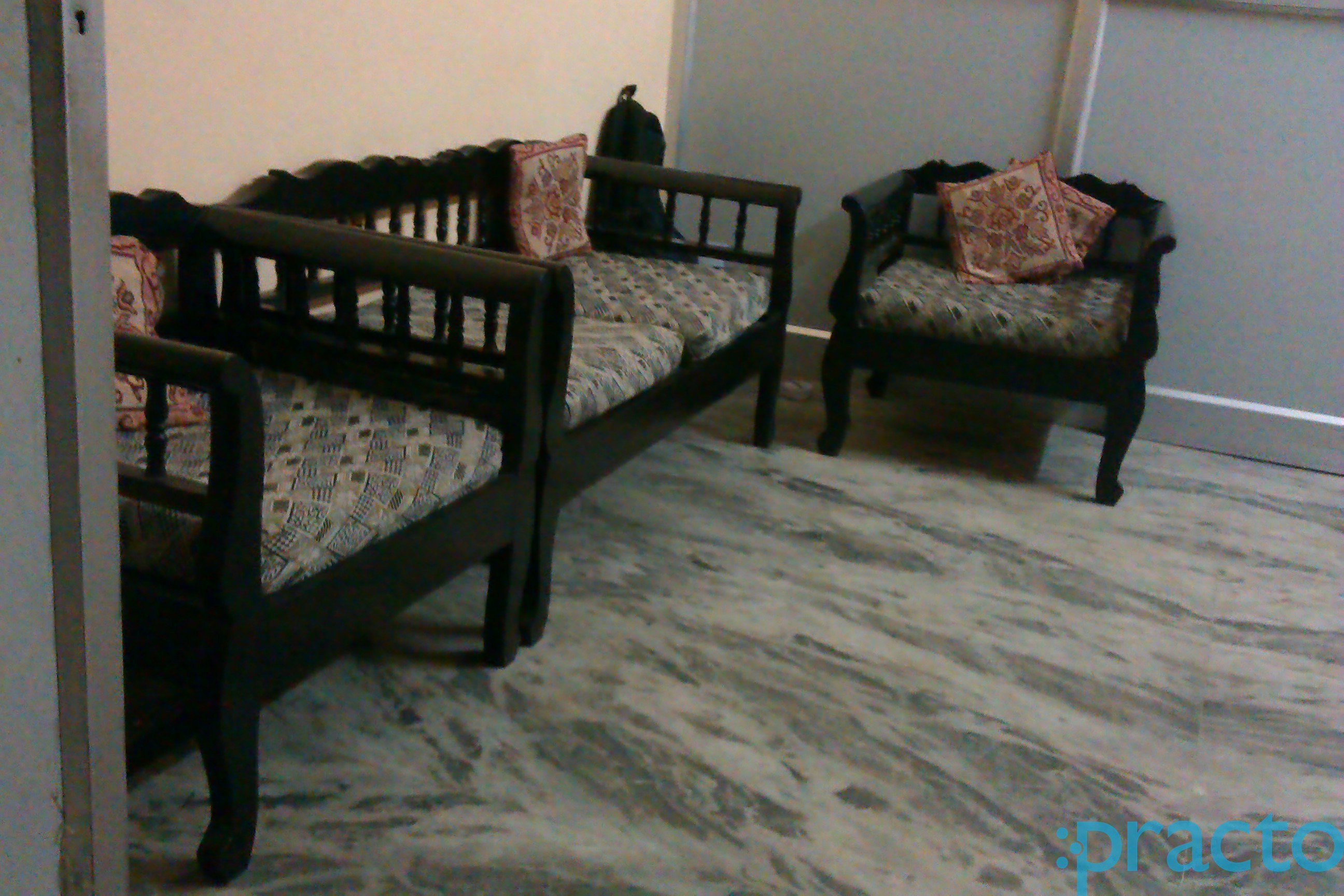 Waiting Area at Dr. Naveen's Child Care Gurgaon Sector 11 Gurgaon