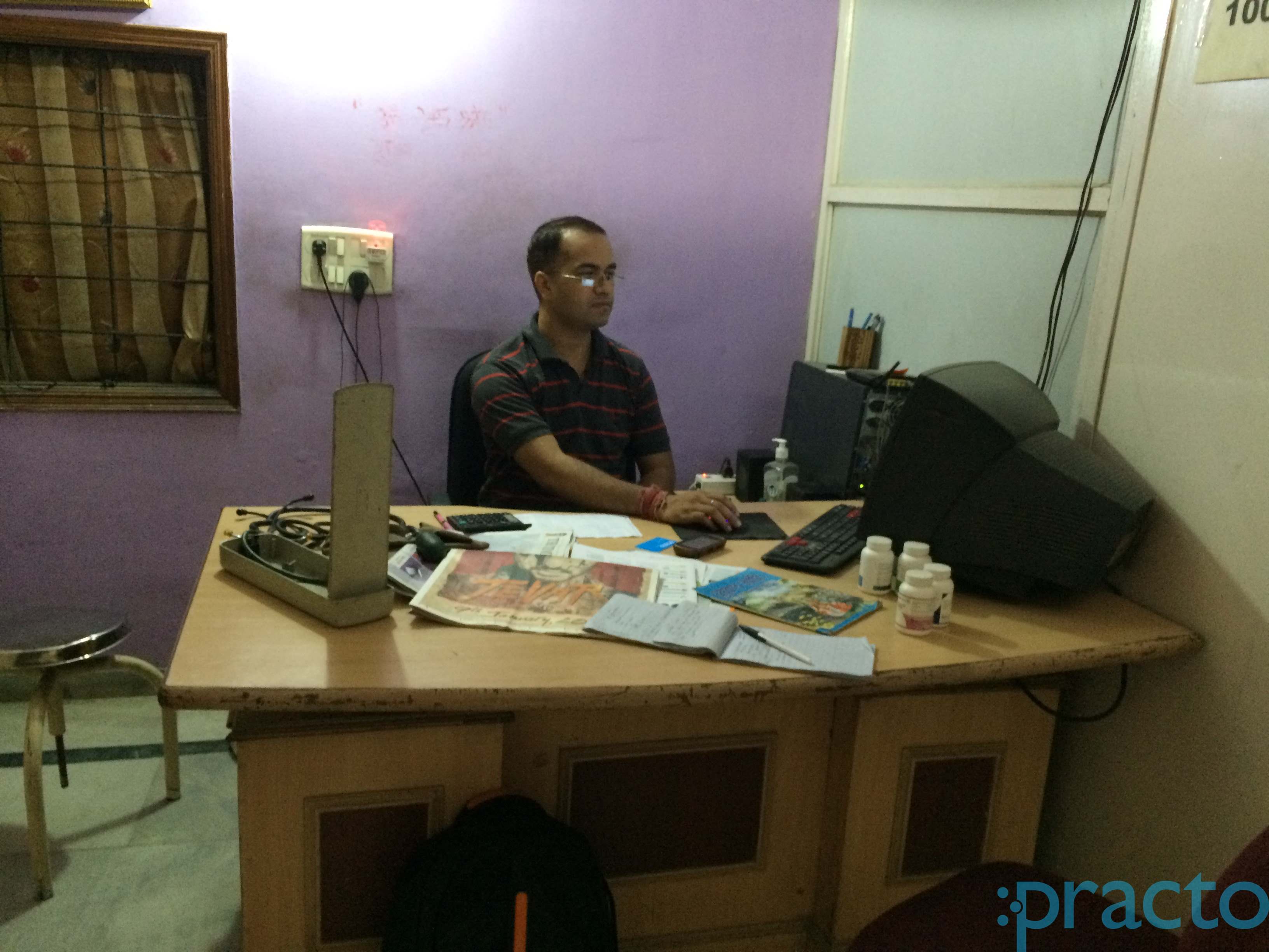 Consultation Room at Archit Ayurvedic Clinic Sector 12 Noida