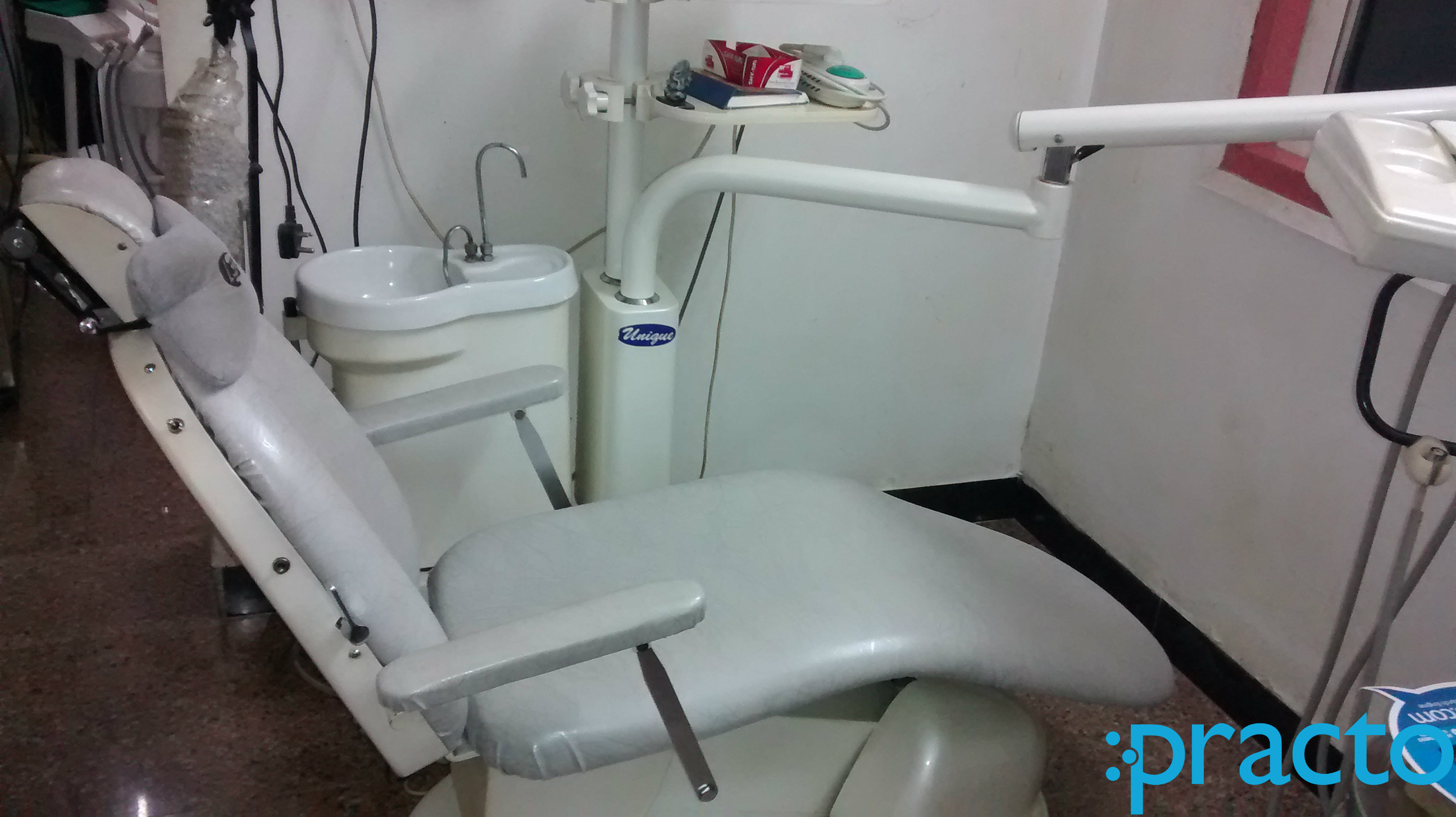 Equipment at Dr. Gandhi Dental Clinic Andheri West Mumbai