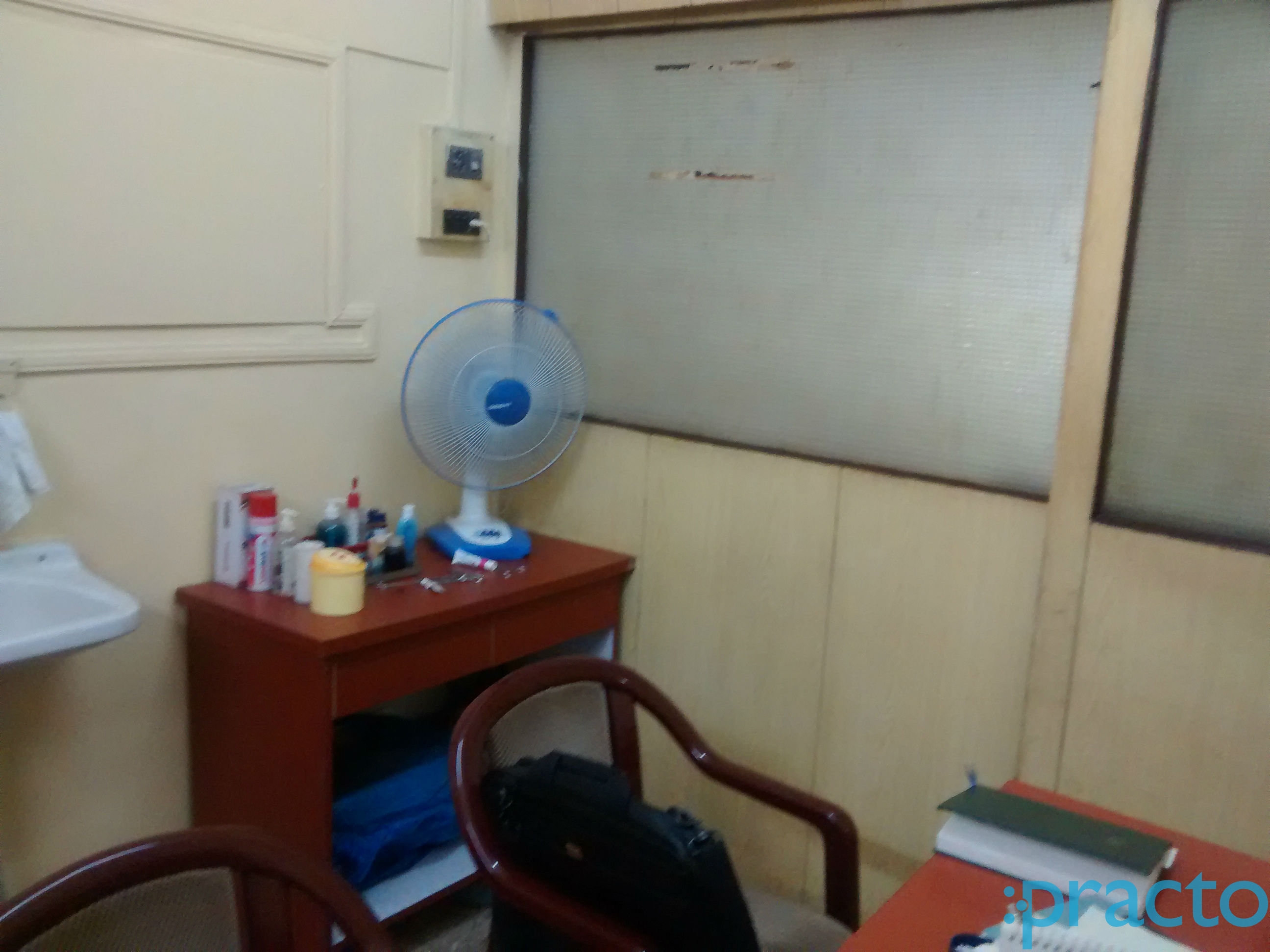 Dr.Arun R Chitale Clinic Dadar Mumbai