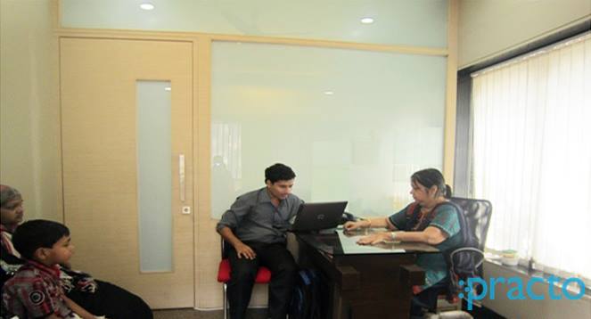 Reception at Sure Sight Eye Care Juhu Mumbai