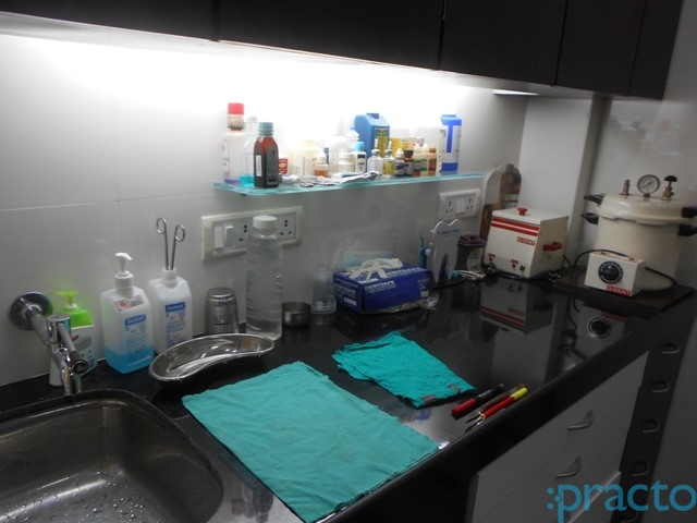 Pearly Whites Dental Care Dadar West Mumbai