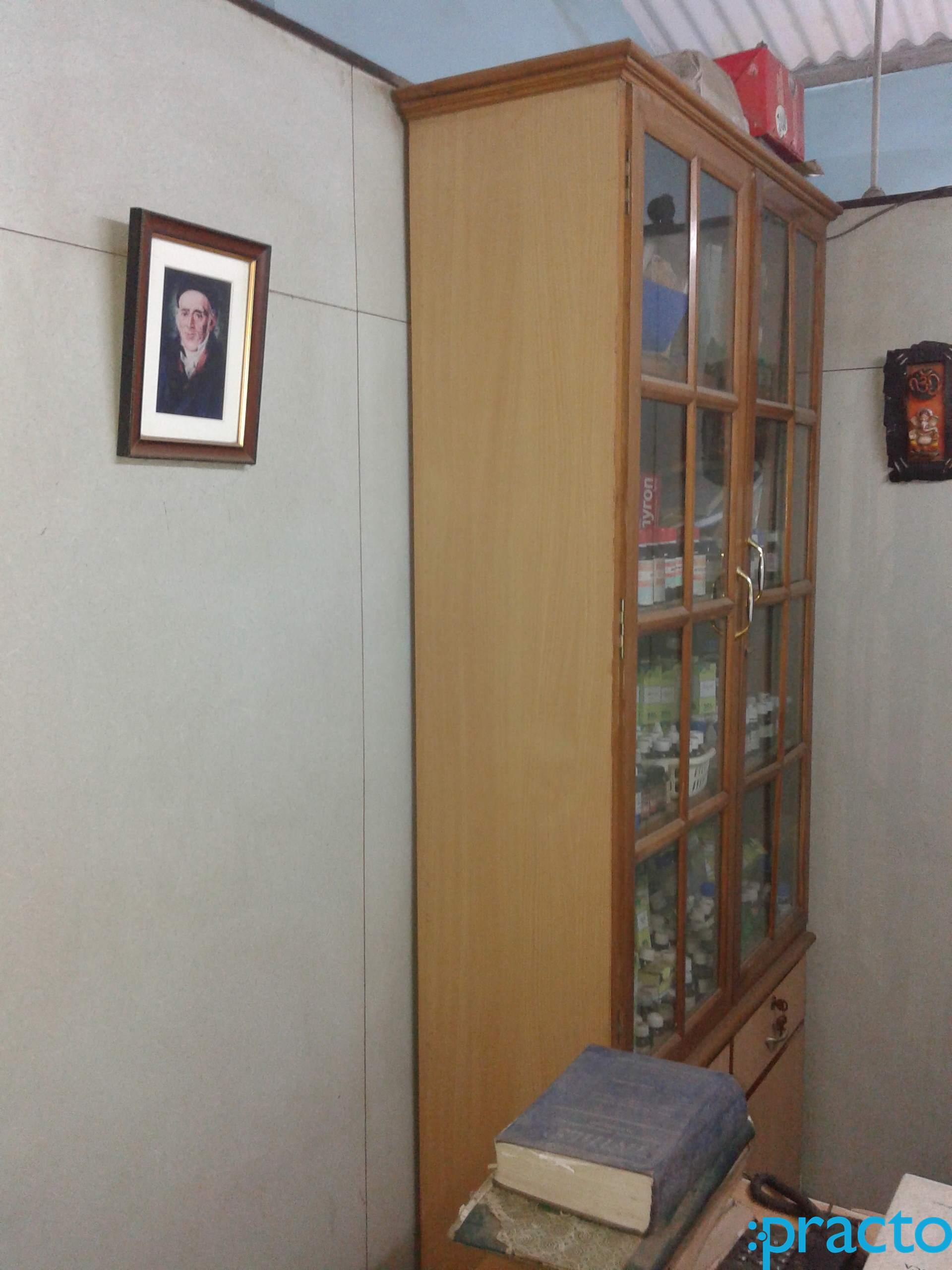 Dr. Vidyadhar Agaskar Clinic Vileparle East Mumbai