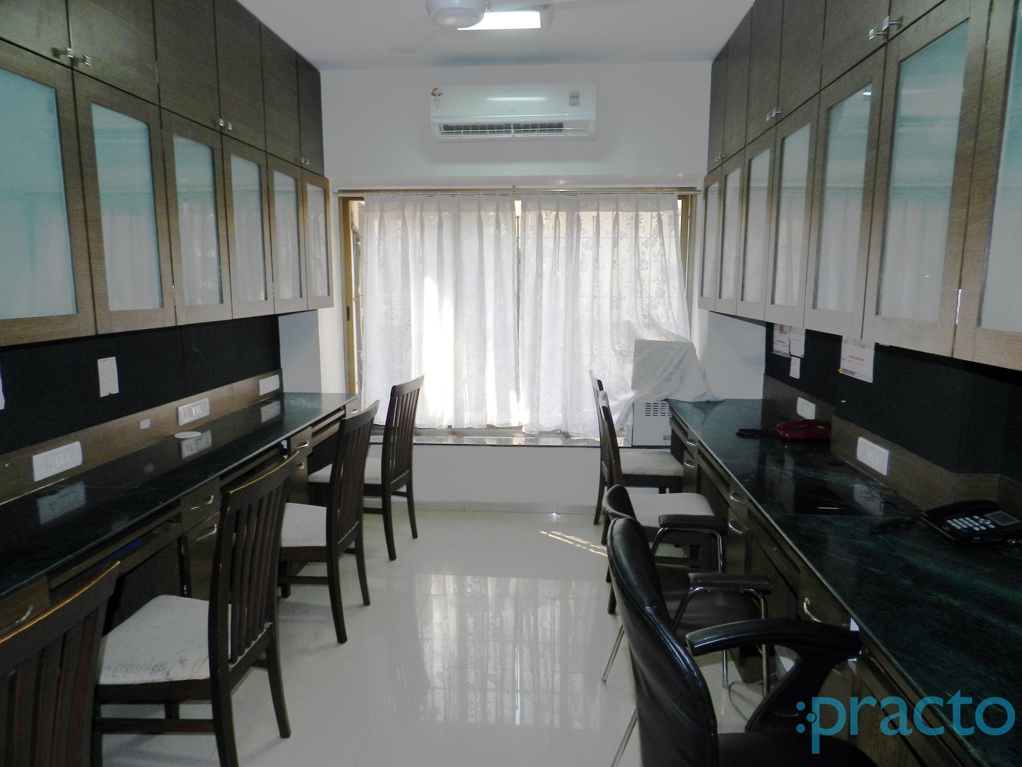 Dr.Anil Arora's Famdent Clinic Andheri West Mumbai