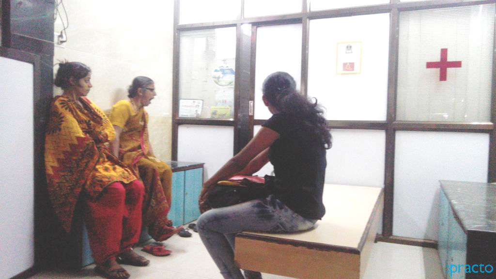 Dr. Praveen Tripathi Clinic Kurla West Mumbai