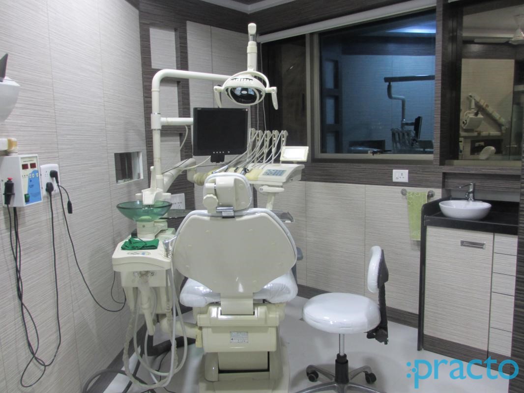 Operation Theatre at 7 Smiles Dental Clinic Mulund East Mumbai