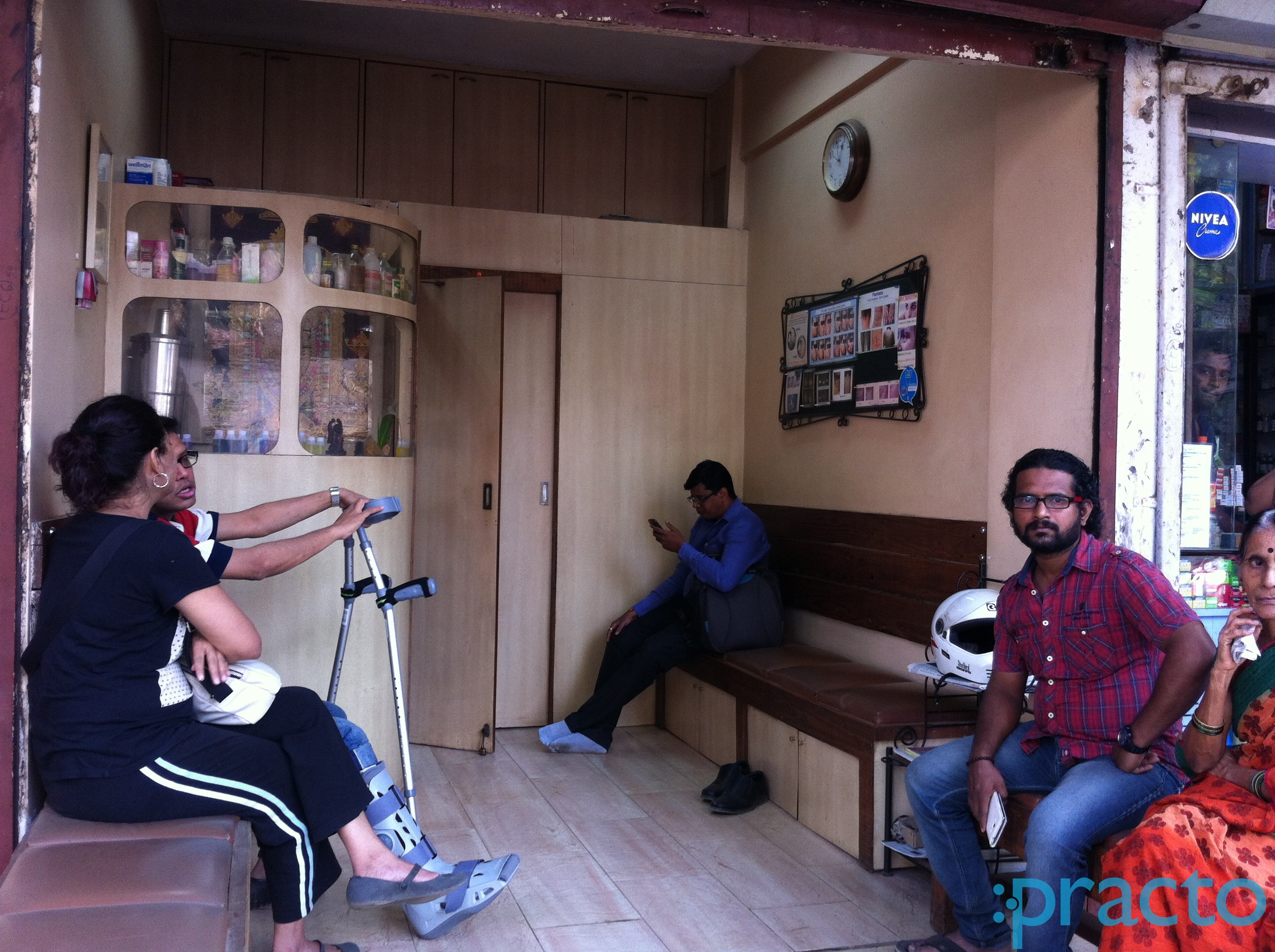 Waiting Area at Sai Clinic Chunabhatti Mumbai