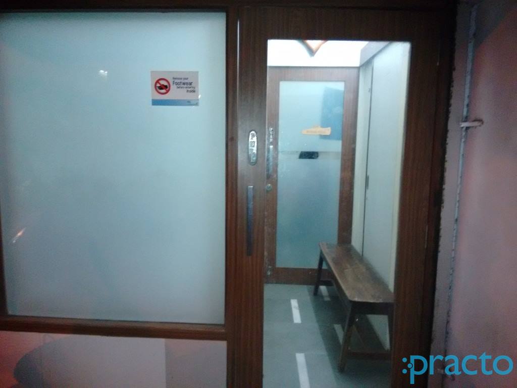 Dr. Surlikar's Eye Clinic Borivali West Mumbai
