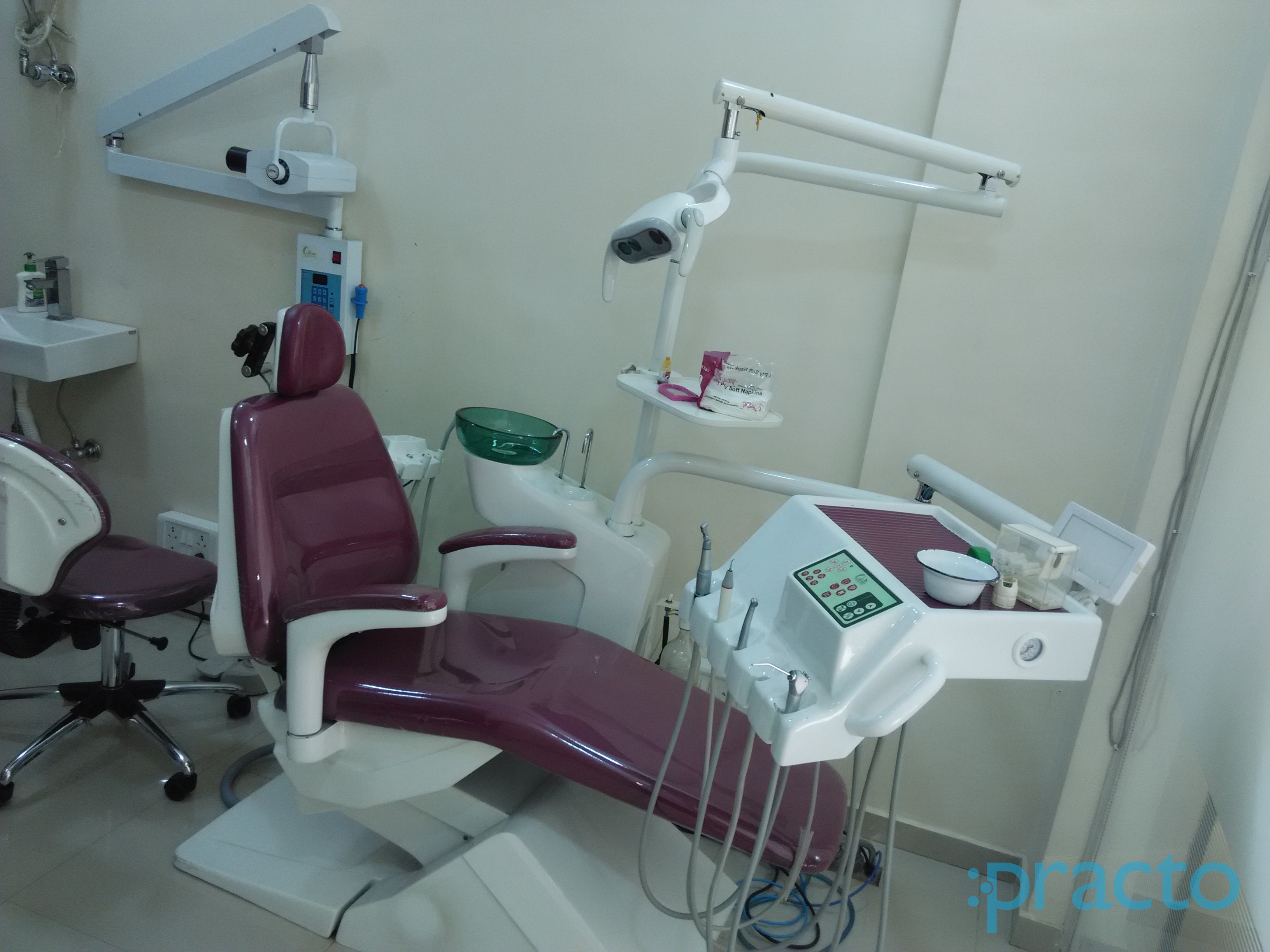 Dr. Kartik's Dental Clinic Borivali West Mumbai