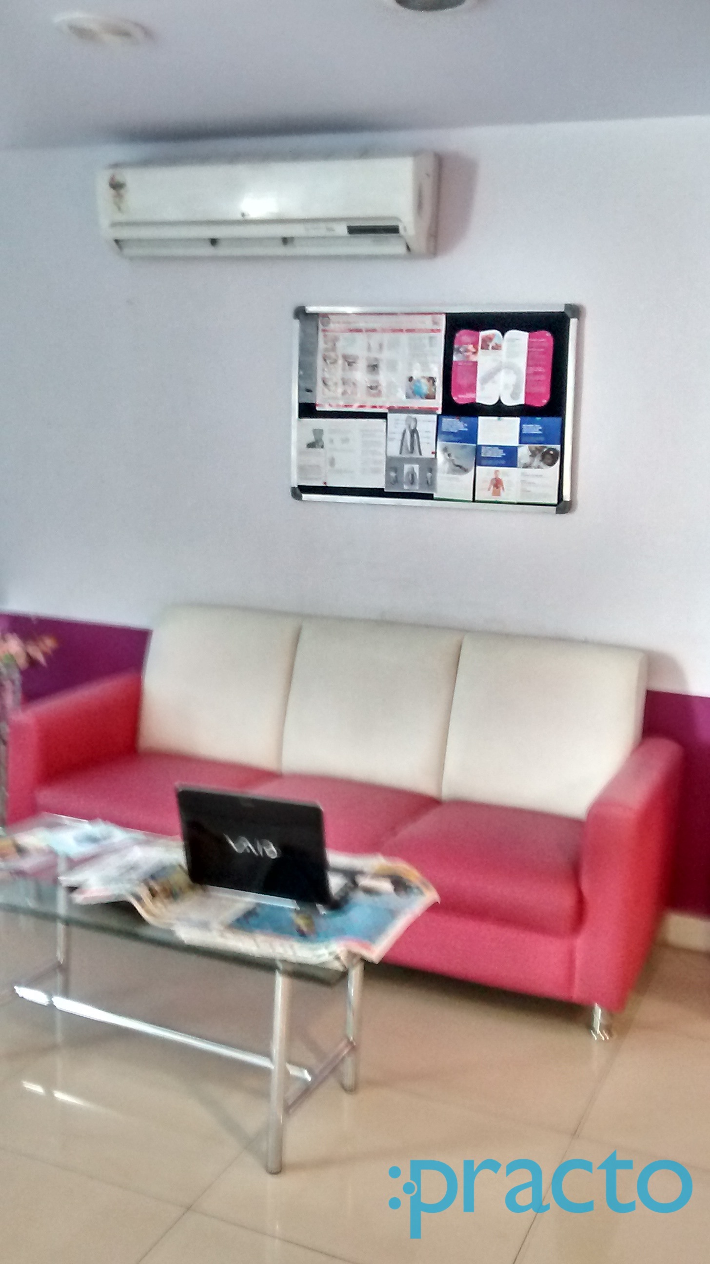 Waiting Area at Axiss Dental Clinic Sanjay Nagar Bangalore