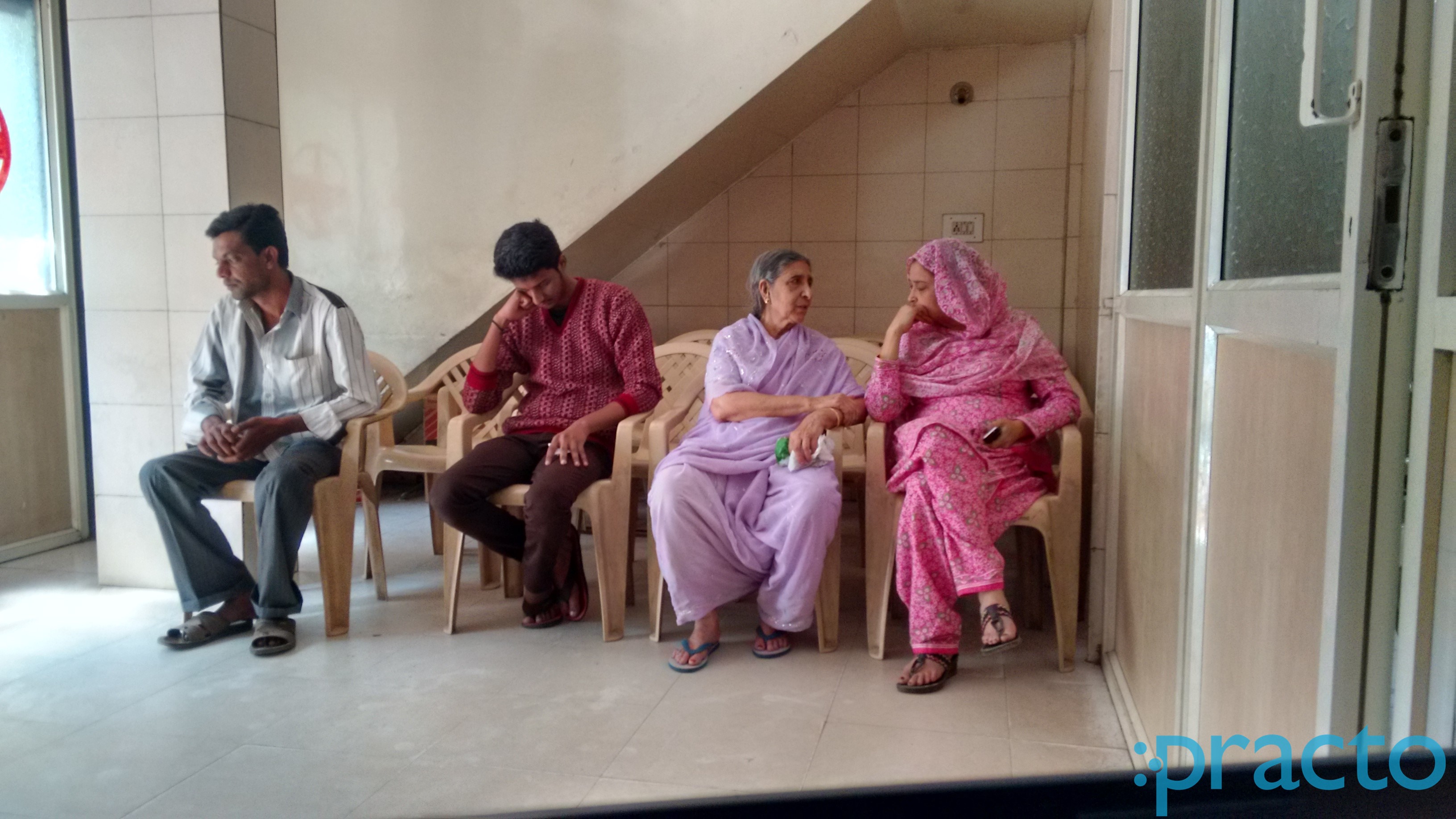 Waiting Area at Swagath Clinic Jayanagar 4 Block Bangalore