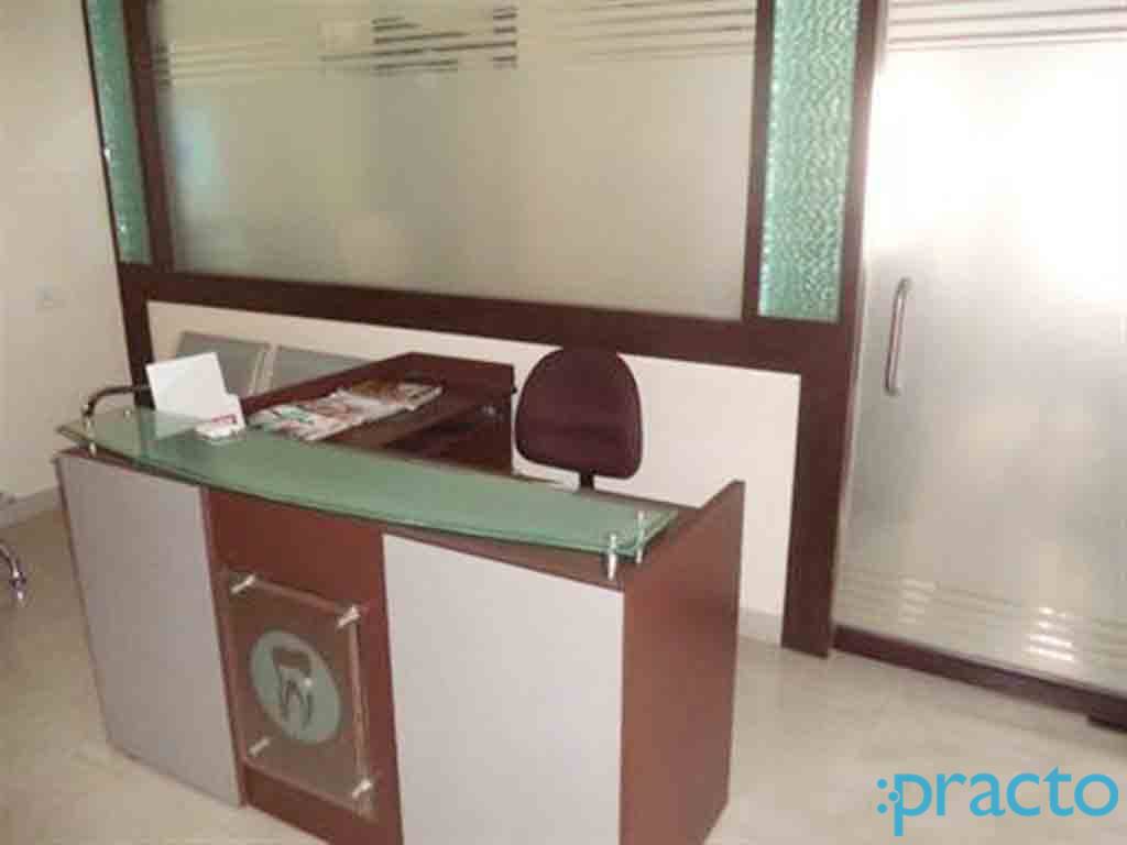Reception at Bangalore Dental Clinic Rajajinagar Bangalore