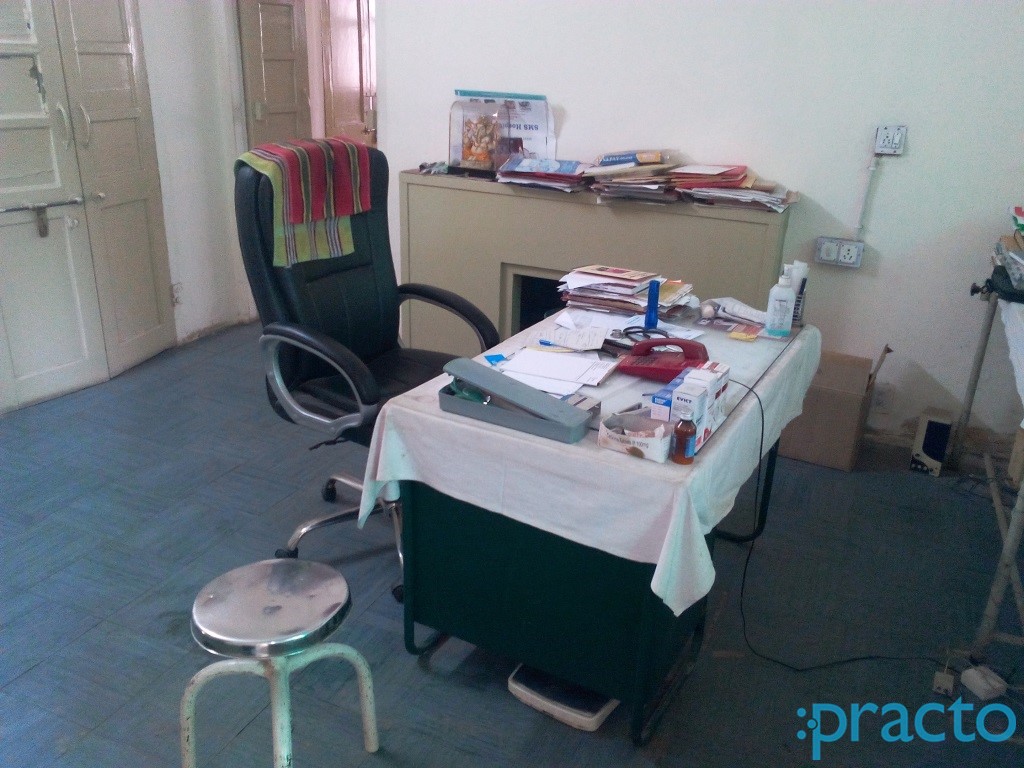 OPD/Ward at Dr. Chetan S Sharma Clinic Adarsh Nagar Jaipur