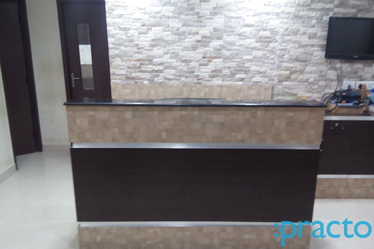 Reception at Endocare Multispeciality Dental Clinic Velachery Chennai