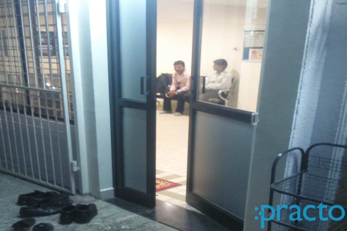Entrance at Dr. Kelkar's Spine & Brain Clinic Dharampeth Nagpur