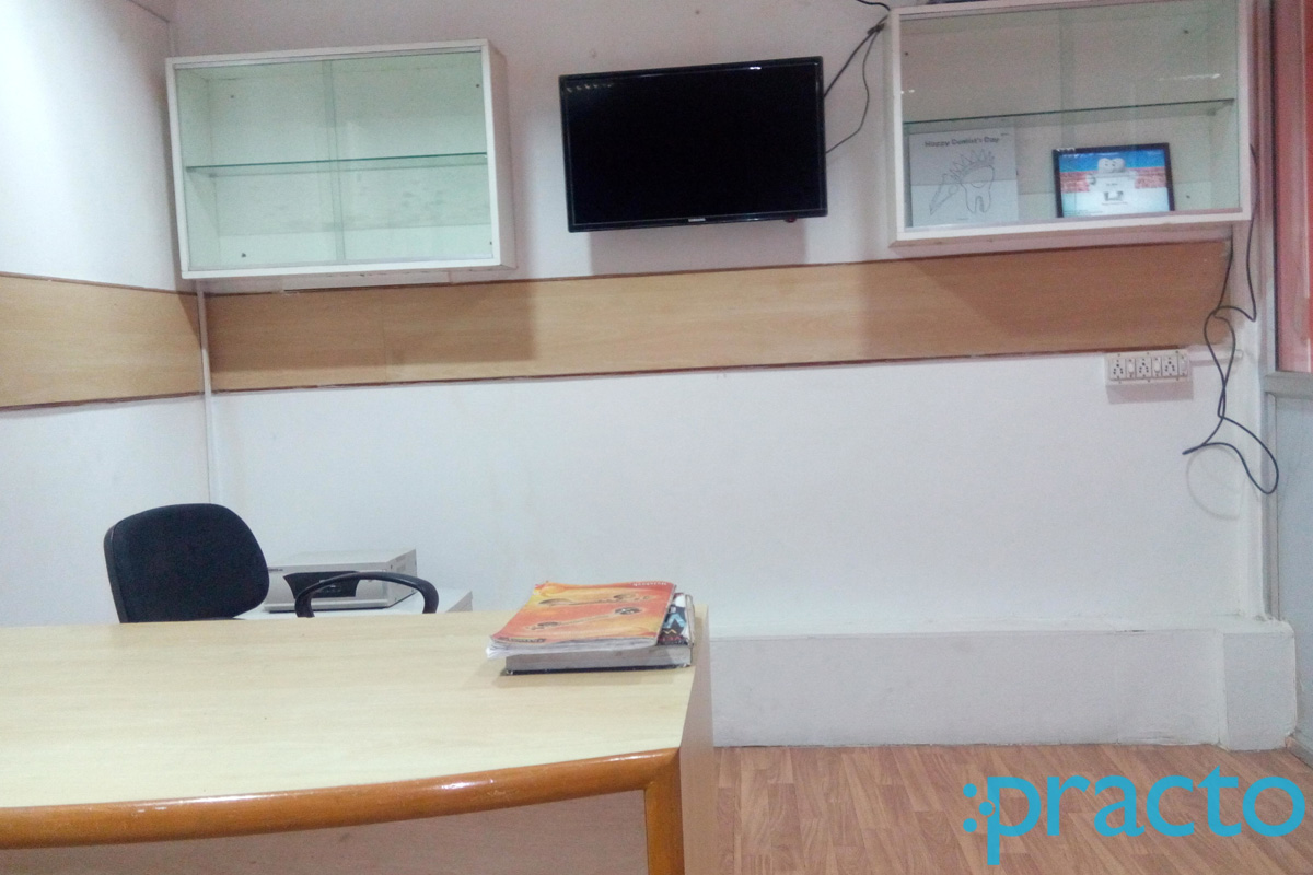 Reception at S. R. Dental Care Mannady Chennai