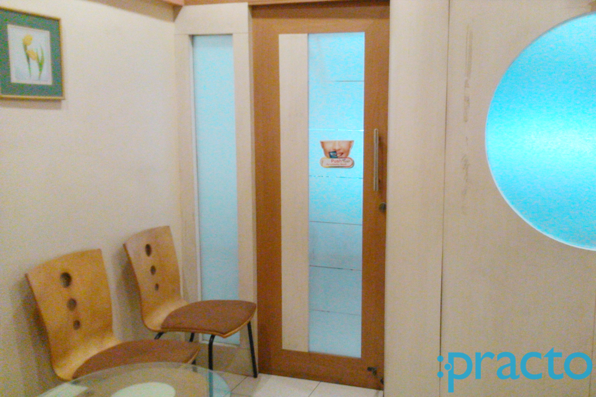 Waiting Area at Pearl Clinic Complete Dental Care Kothrud Pune