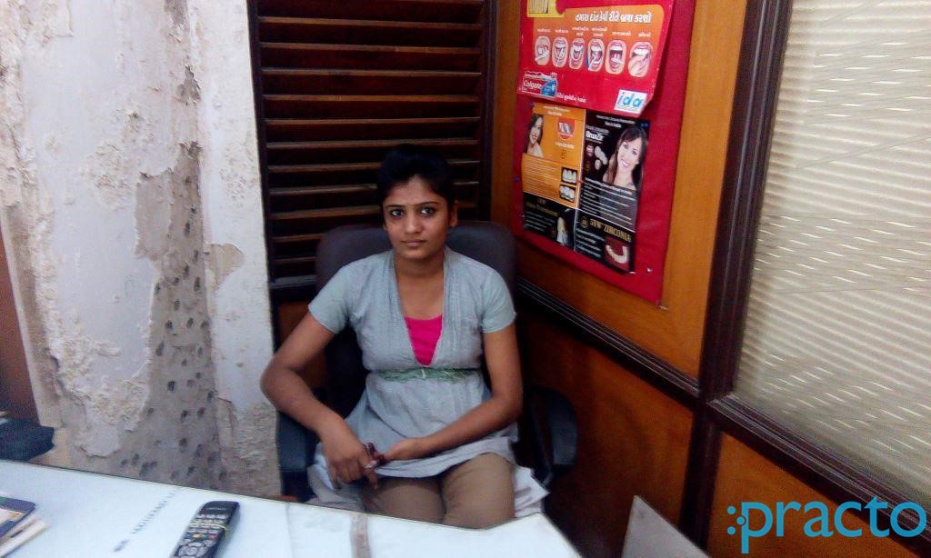 Reception at Smile Care Dental Clinic Khatodara Surat