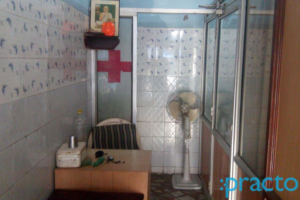 Reception at Dr. Mahavir Doshi Clinic Bhatar Surat