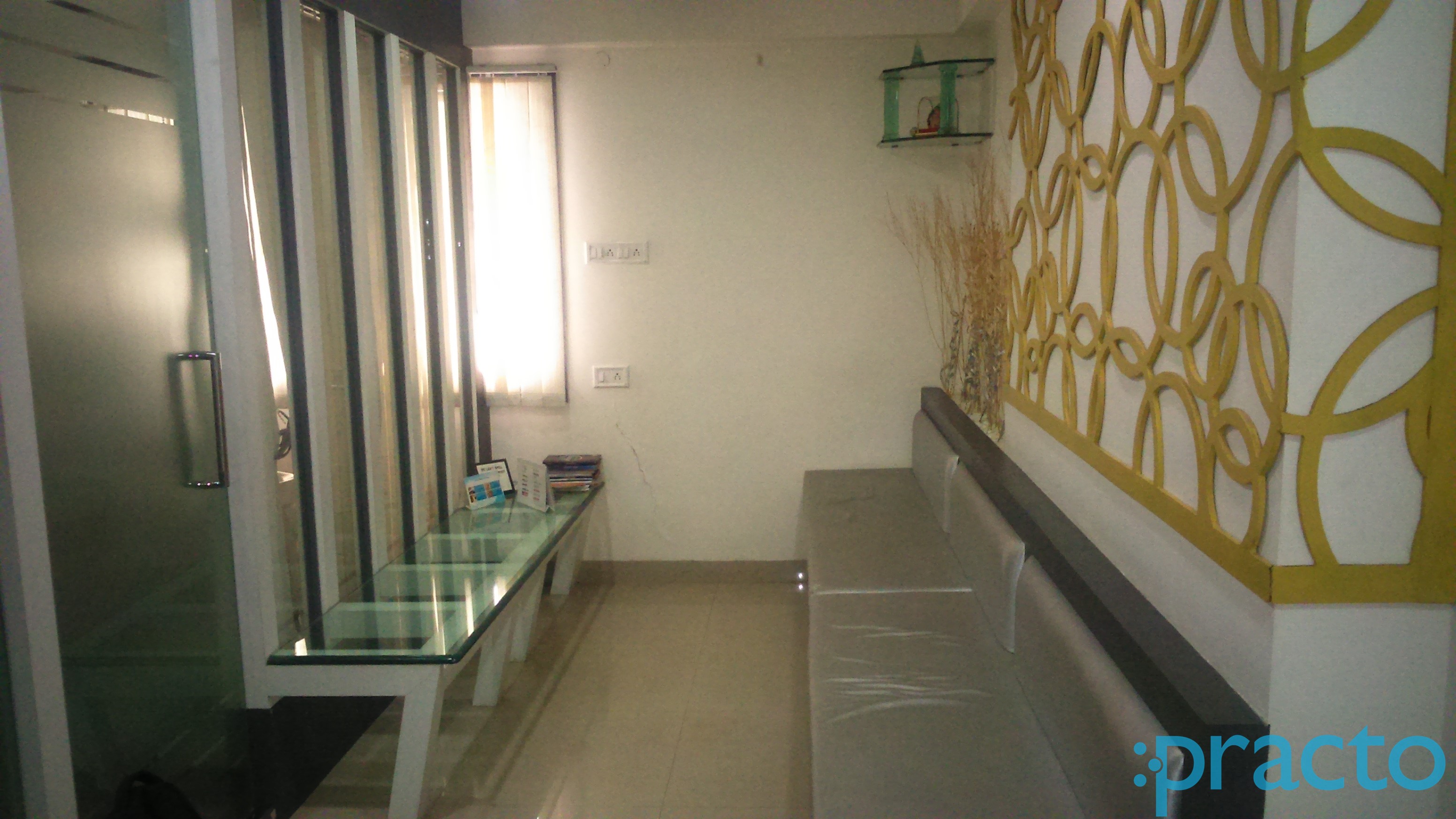 Hardiya Dental Clinic & Orthodontic Centre Indore Manorama Ganj Indore