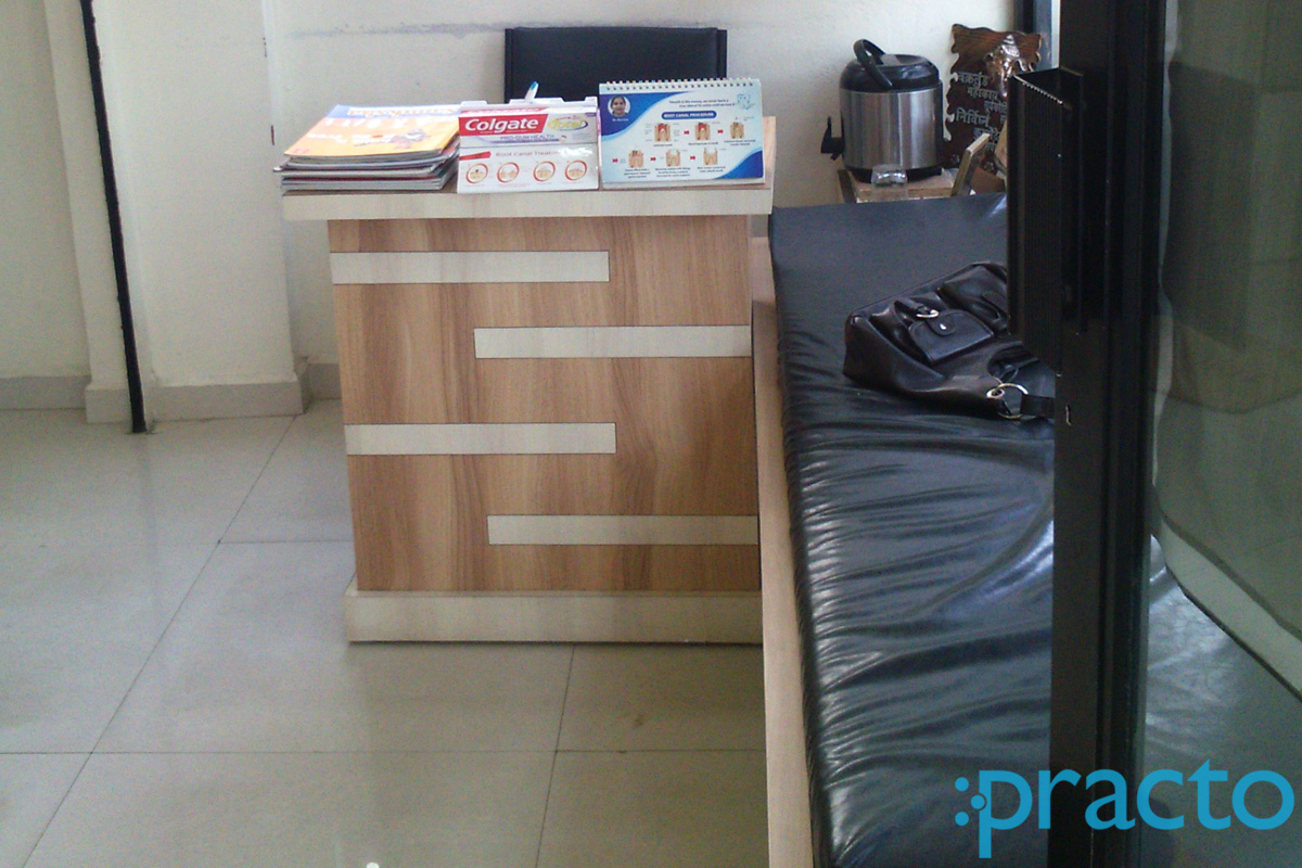 Reception at Priyanshu Dental Clinic Laxmi Nagar Nagpur