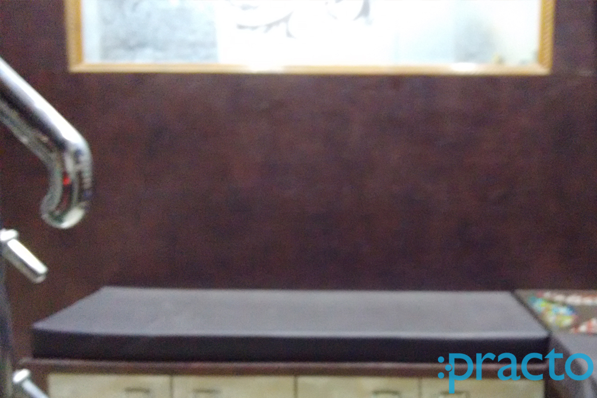 Waiting Area at Shrikrishna Clinic Pimple Saudagar Pune