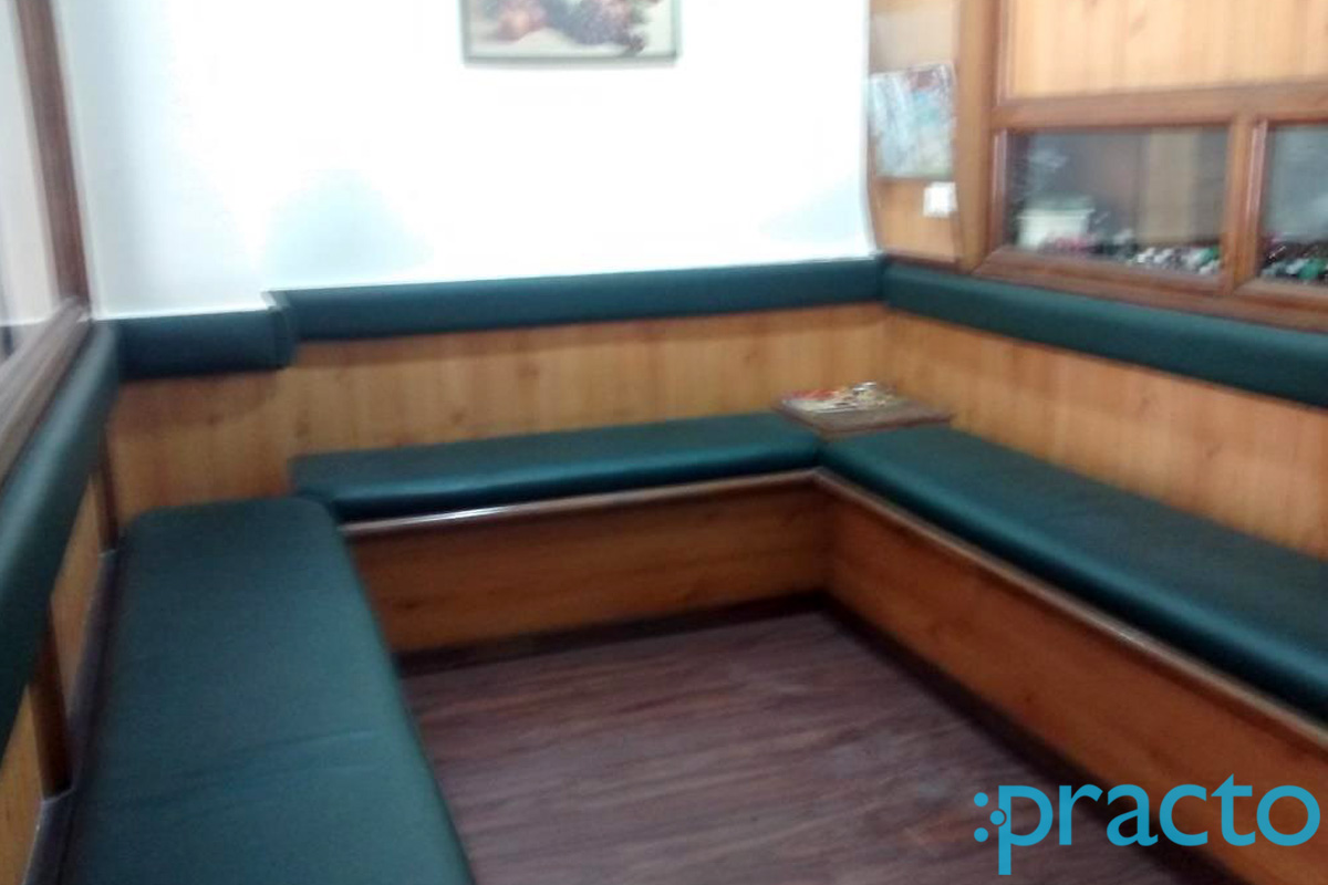 Waiting Area at Homoeopathic Consultants Nanpura Surat