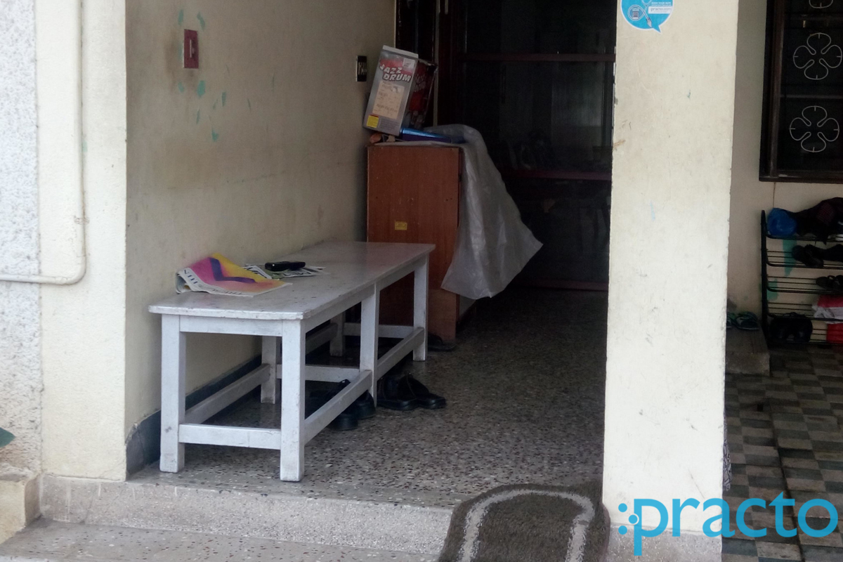 Waiting Area at Dr.P.Vadivelu's Clinic Anna Nagar Chennai