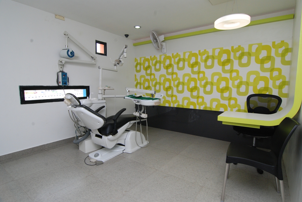 Dr. Prabhu Dental Studio Velachery Chennai