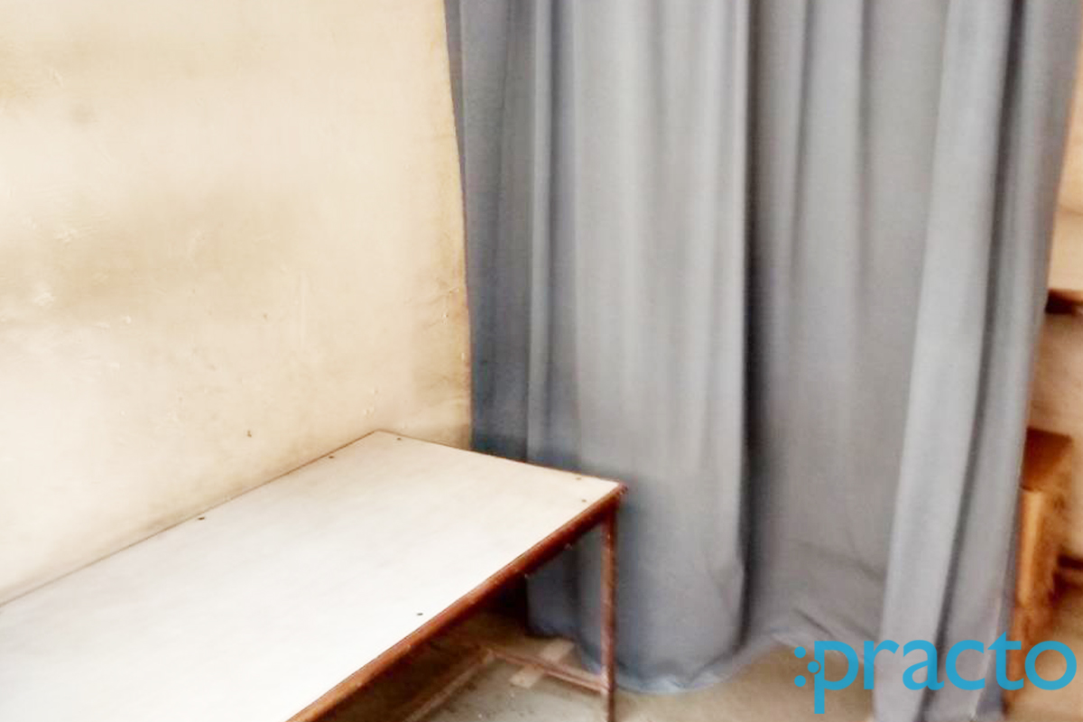Waiting Area at Hari Om Clinic Pandesara Surat