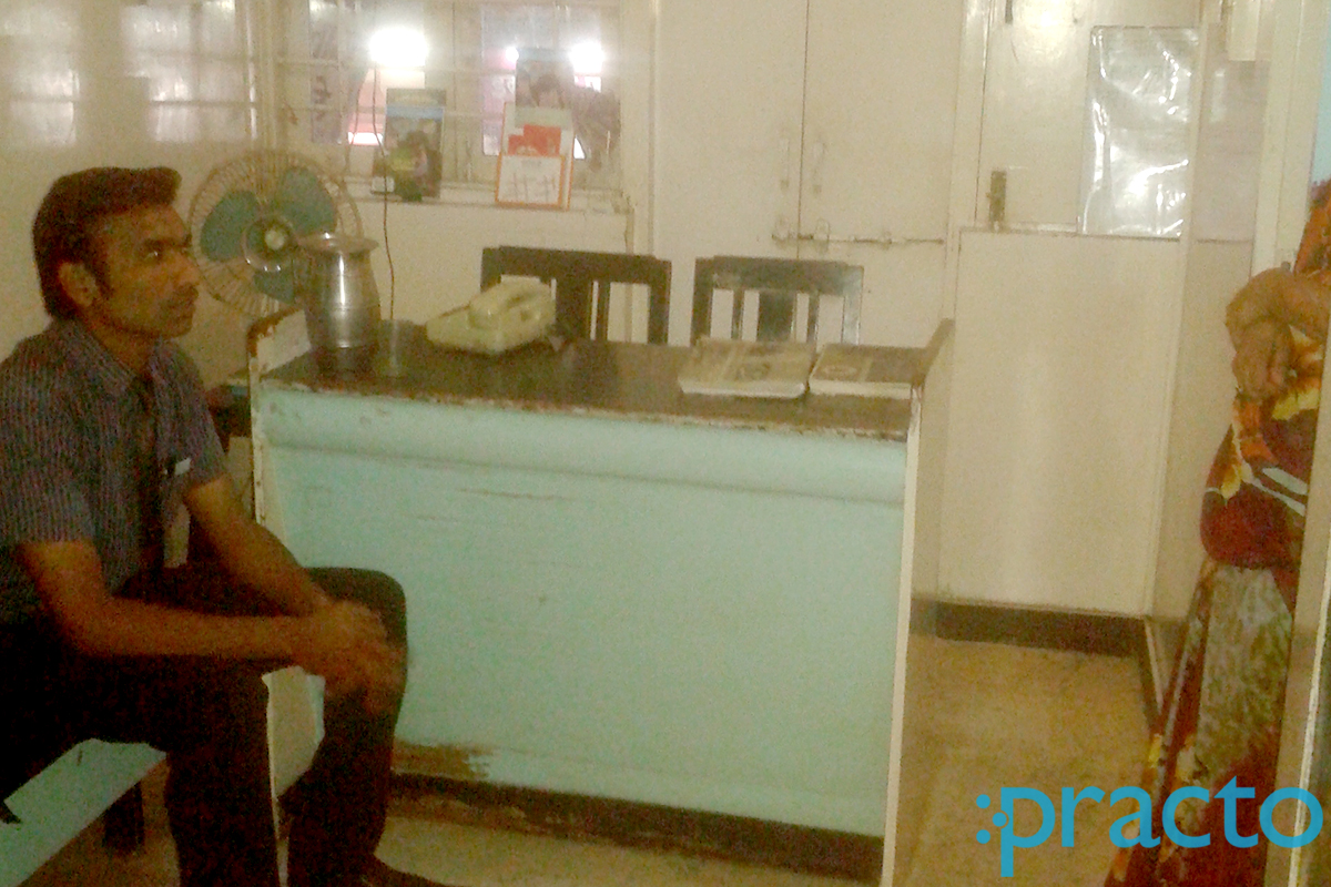 Waiting Area at Dr. Sule Clinic Shalimar Nashik
