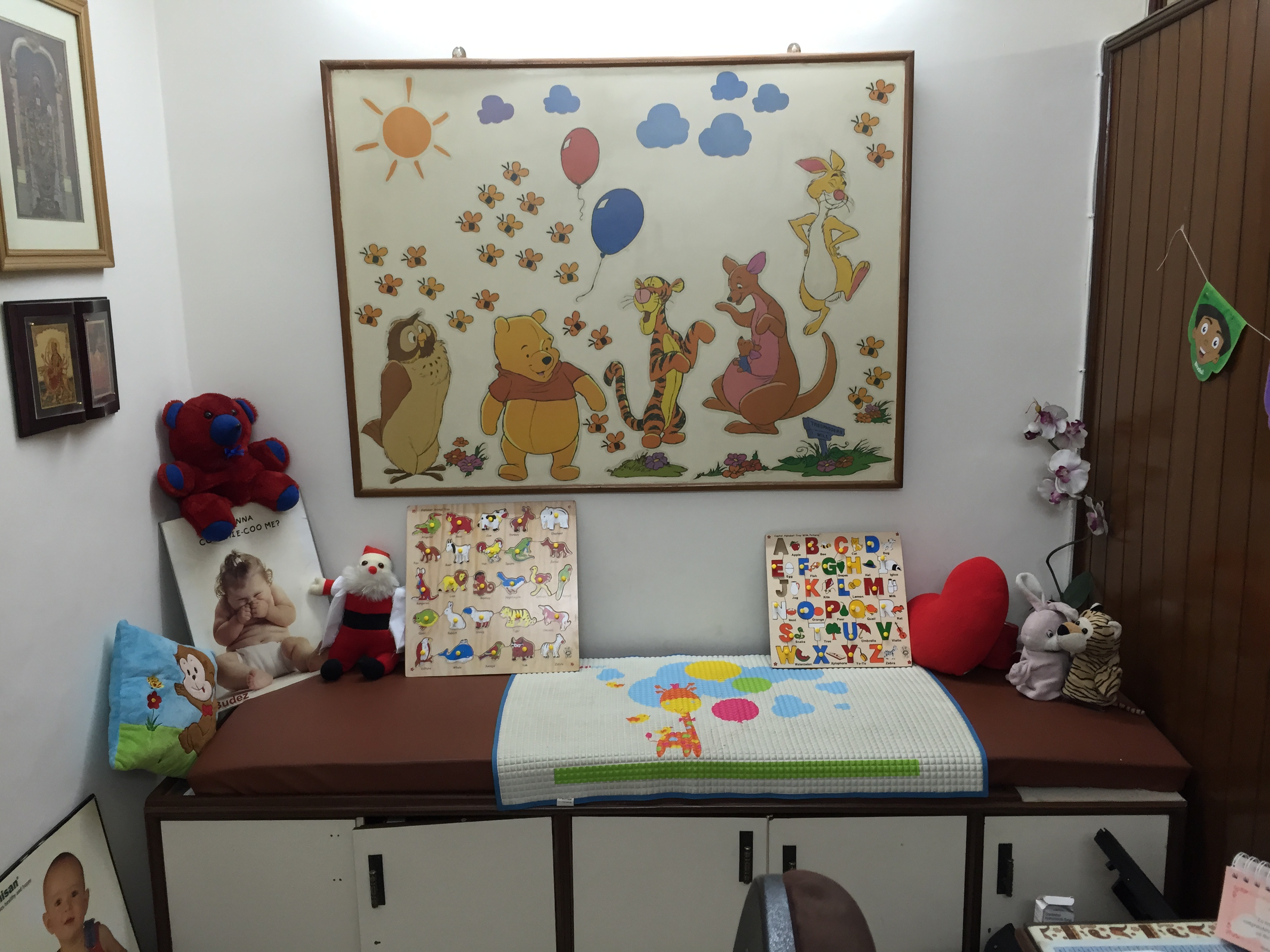 OPD/Ward at Dr. Anju Bhasin's Clinic Vasant Kunj Delhi