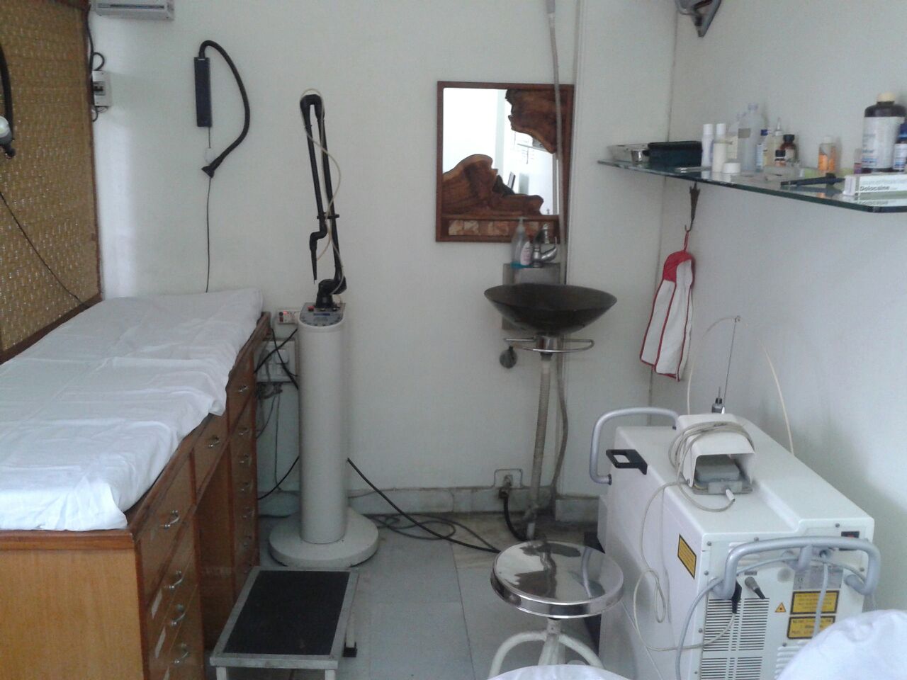 Services at Dr. Goyal's Skin And Laser Institute Prashant Vihar Delhi