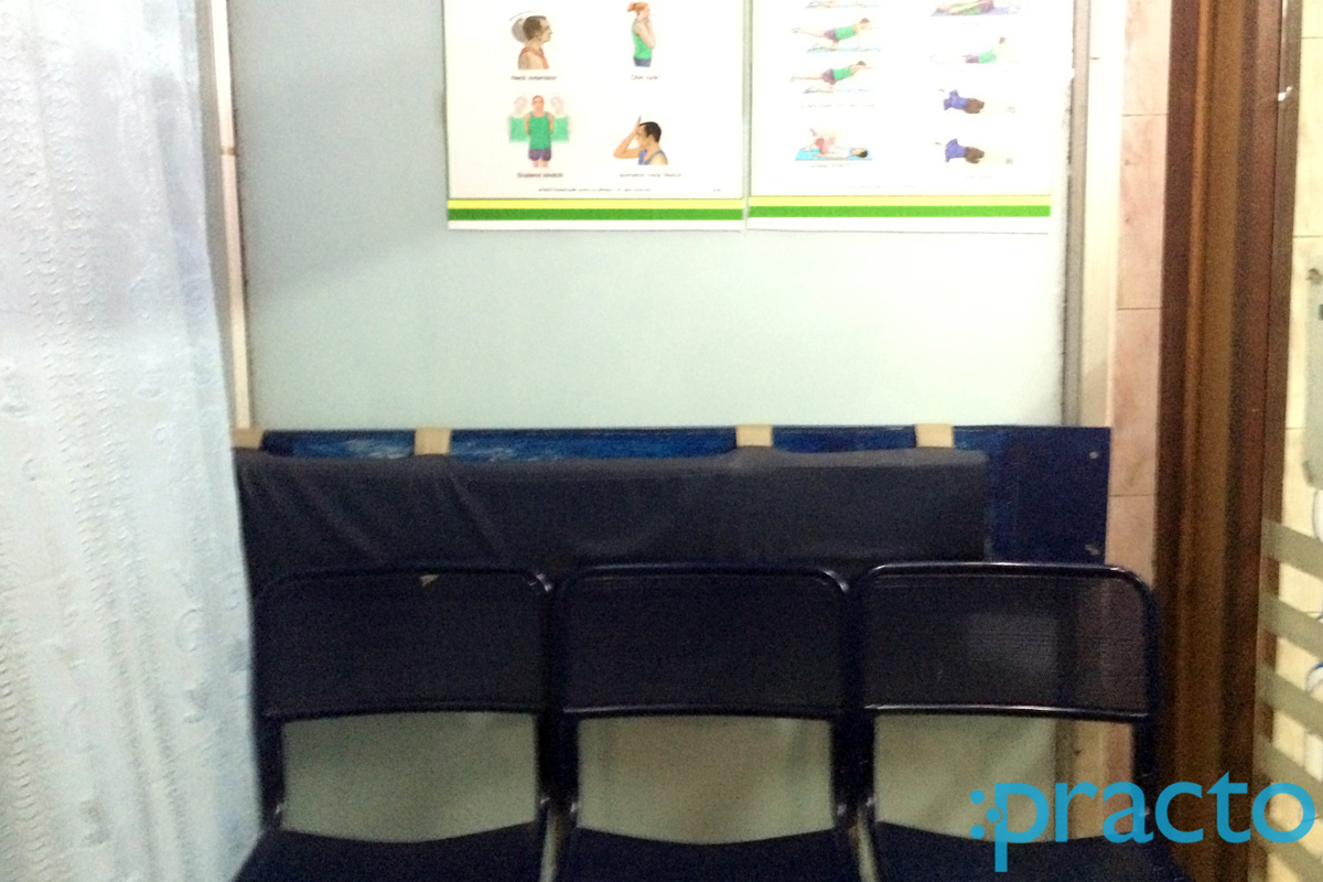 Waiting Area at Lakshna Physiotheraphy & Rehabilitation Centre Vadapalani Chennai