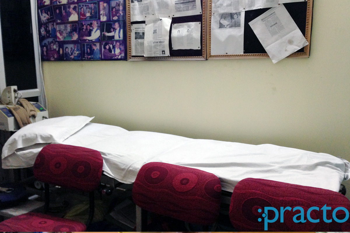 Waiting Area at Aditya Physiotherapy Clinic Thapar Nagar Meerut