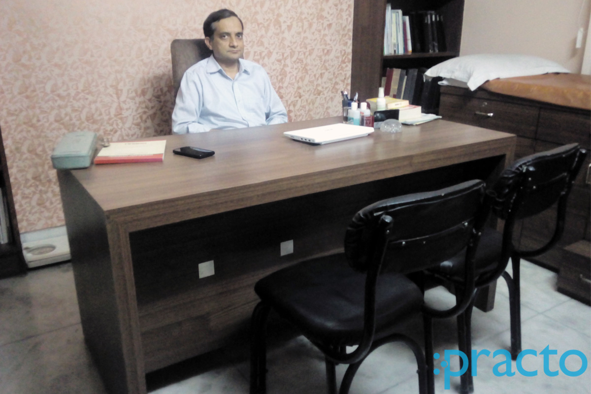 OPD/Ward at Dr. Prafull Arya's Clinic Sarabha Nagar Ludhiana