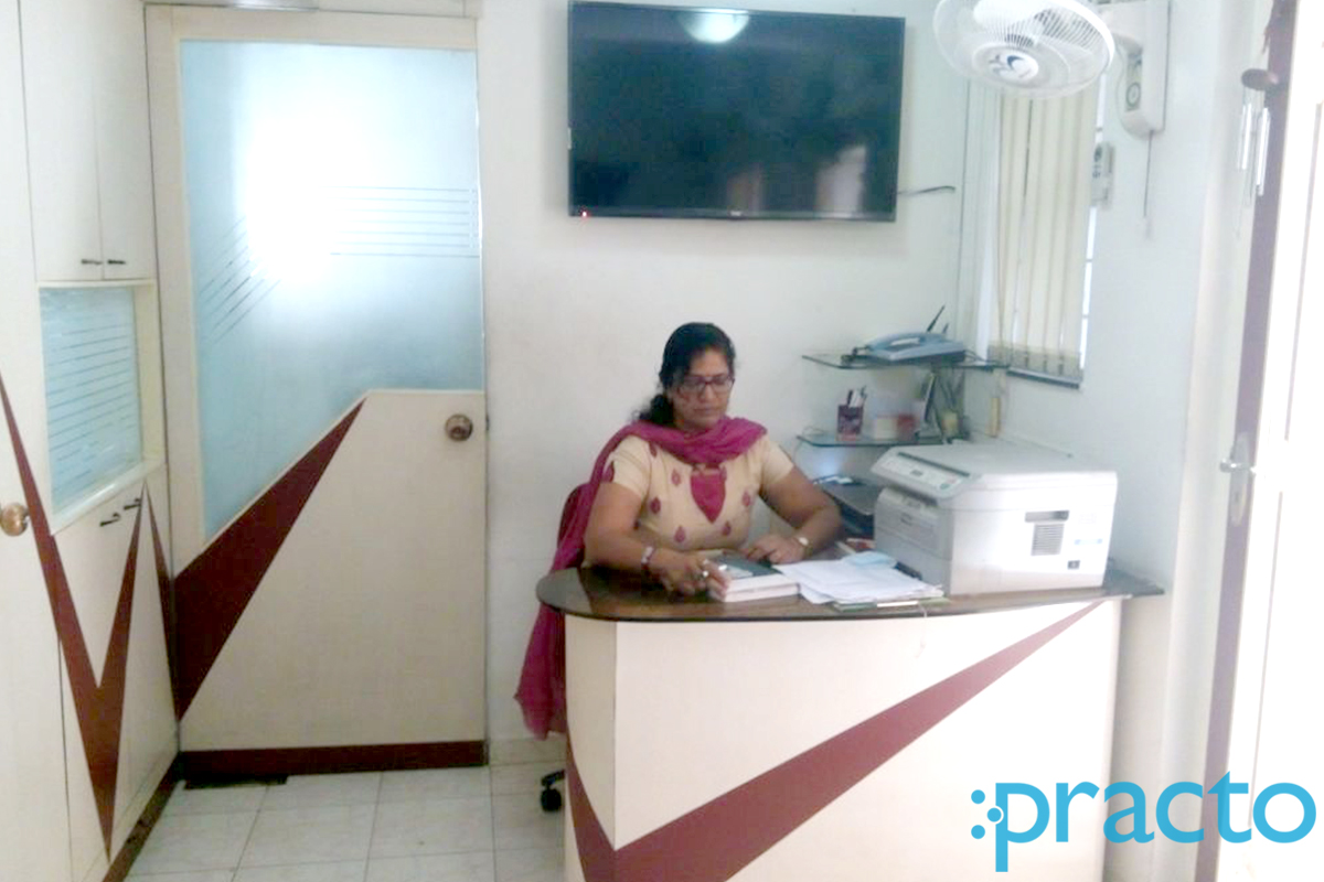 Reception at Smile Inn Dental Clinic Kothrud Pune