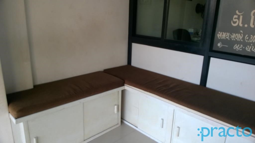 Waiting Area at Shiv Clinic Palanpur Nd Surat