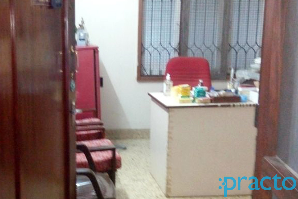 Reception at Dr. T Muthusaamy's Clinic Anna Nagar Chennai